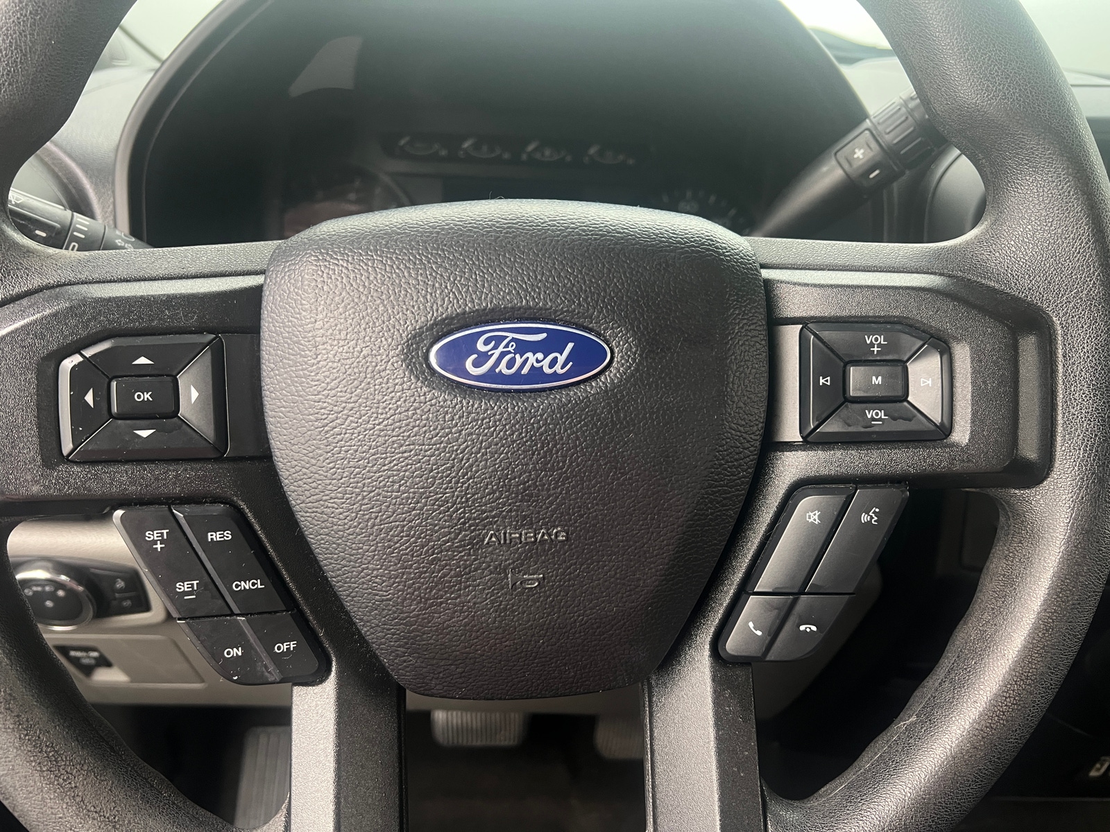 Thumbnail: 2020 Ford Econoline - 5