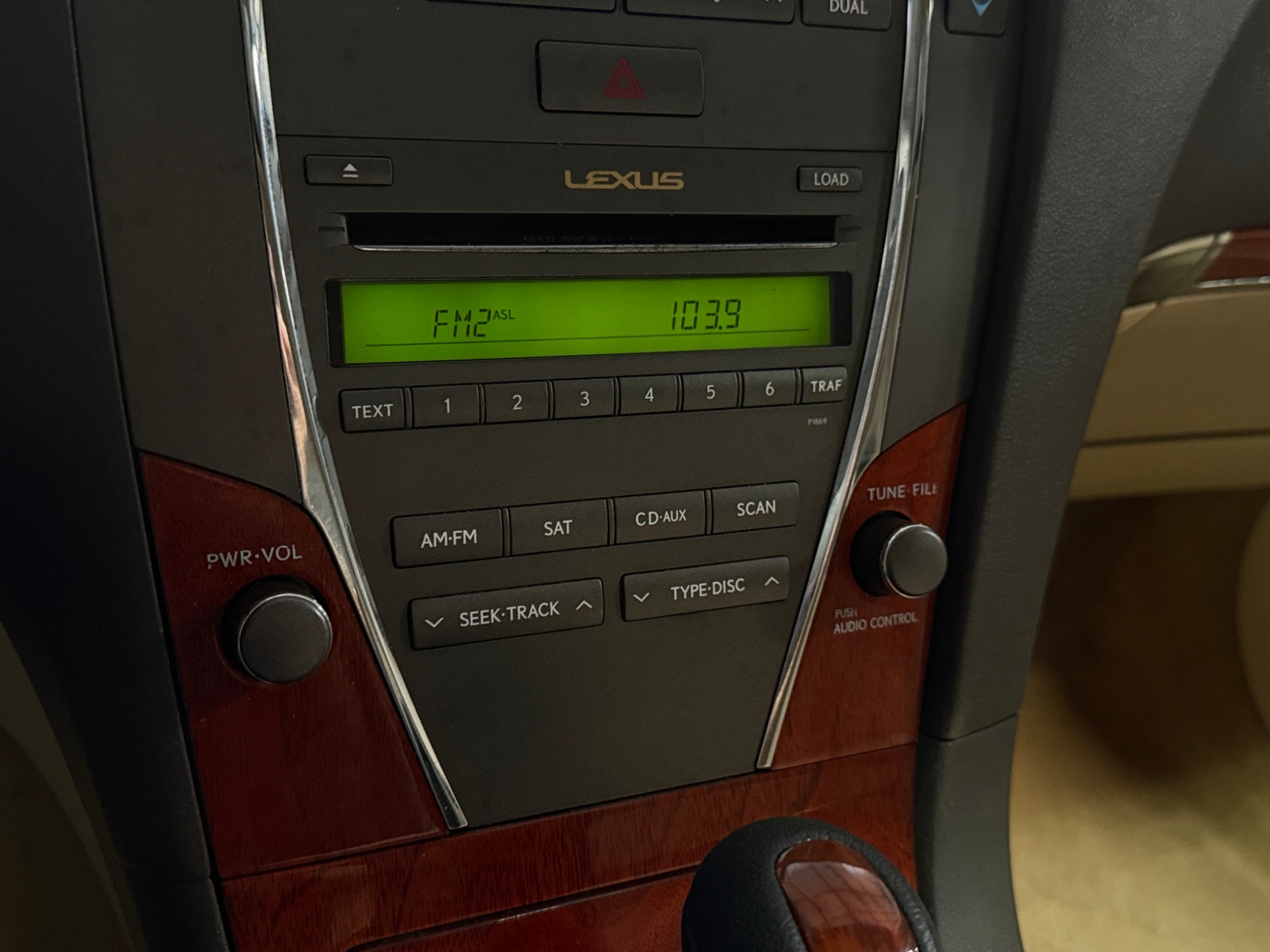 Thumbnail: 2012 Lexus ES - 3