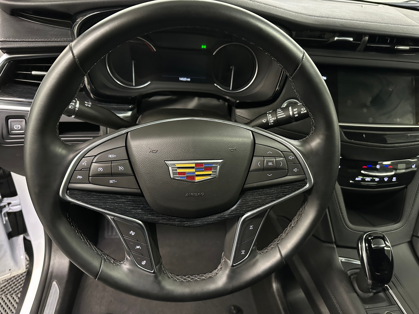 Thumbnail: 2025 Cadillac XT5 - 4