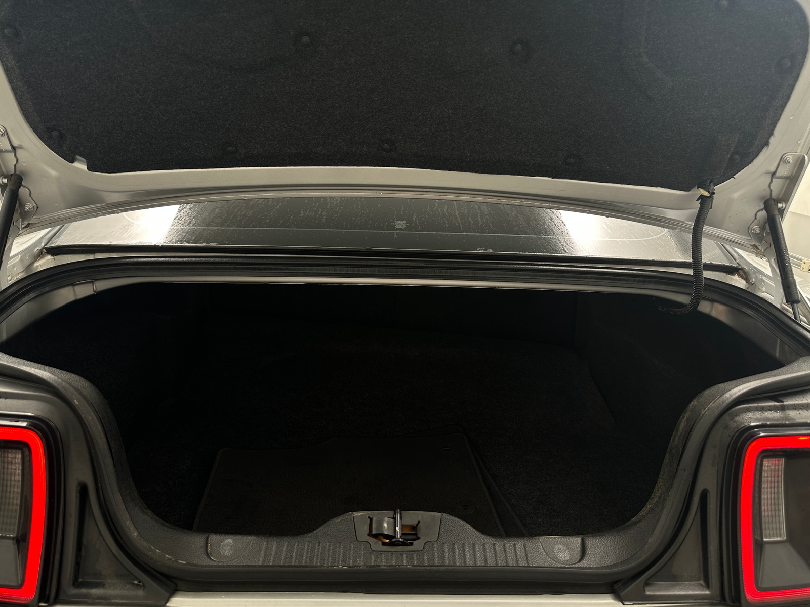 Thumbnail: 2013 Ford Mustang - 6