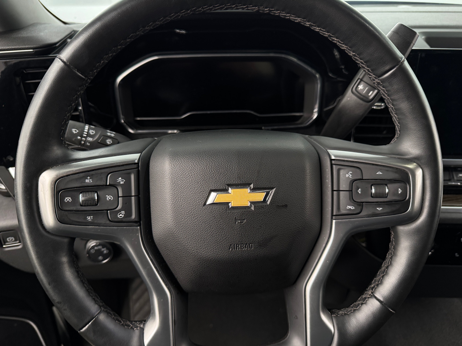 Thumbnail: 2024 Chevrolet Silverado 1500 - 5