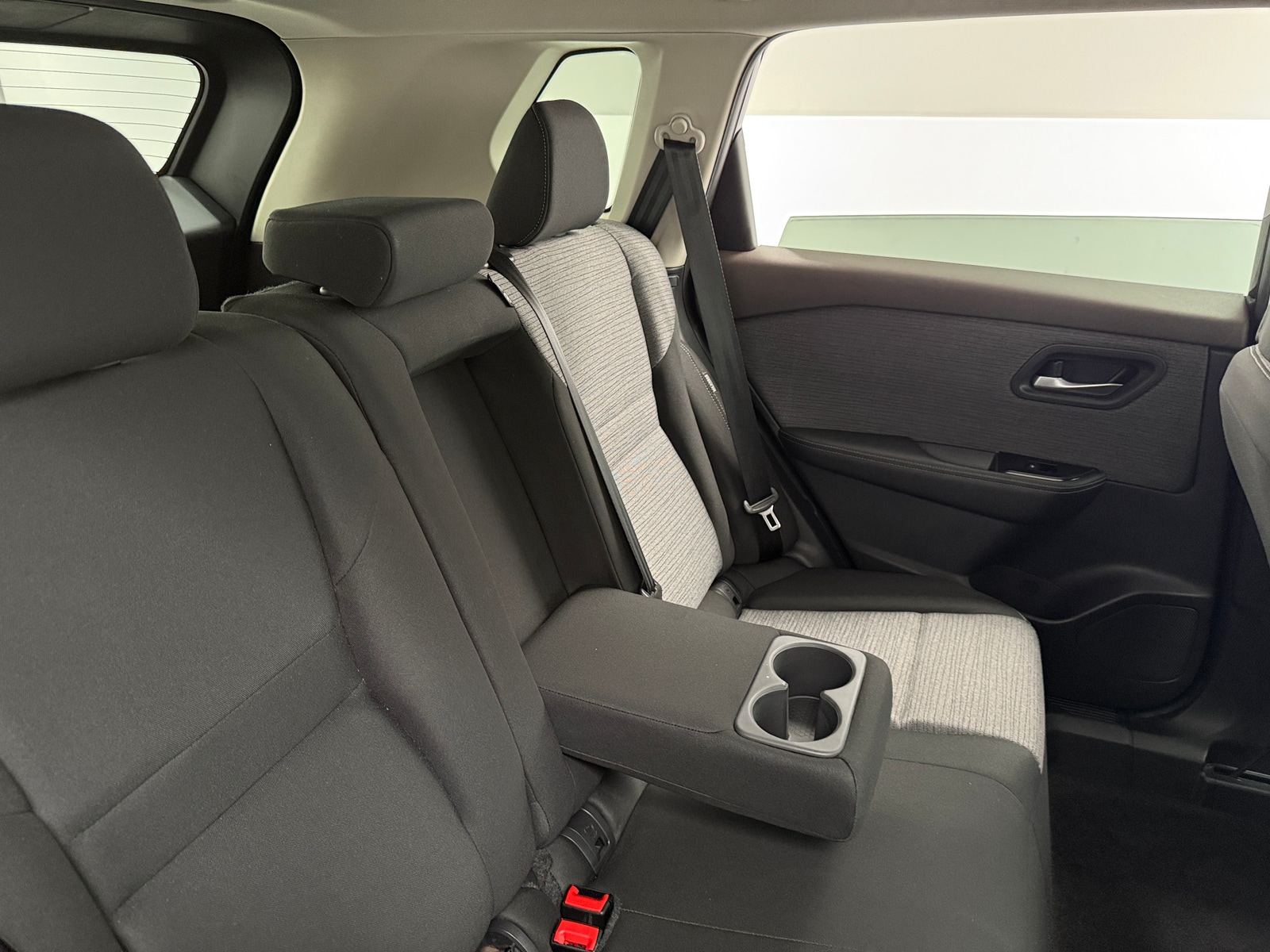 Thumbnail: 2023 Nissan Rogue - 6