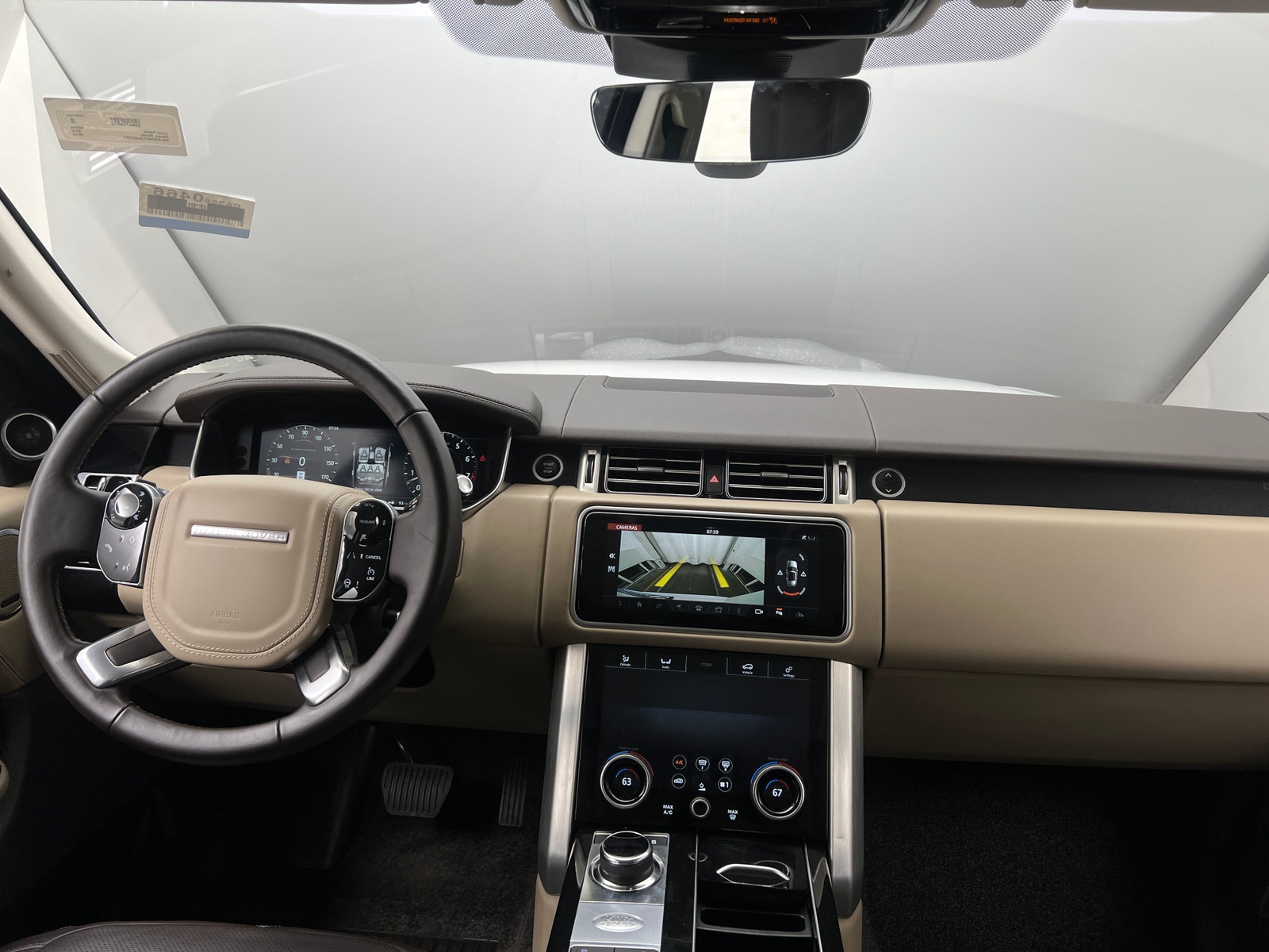 Thumbnail: 2018 Land Rover Range Rover - 2