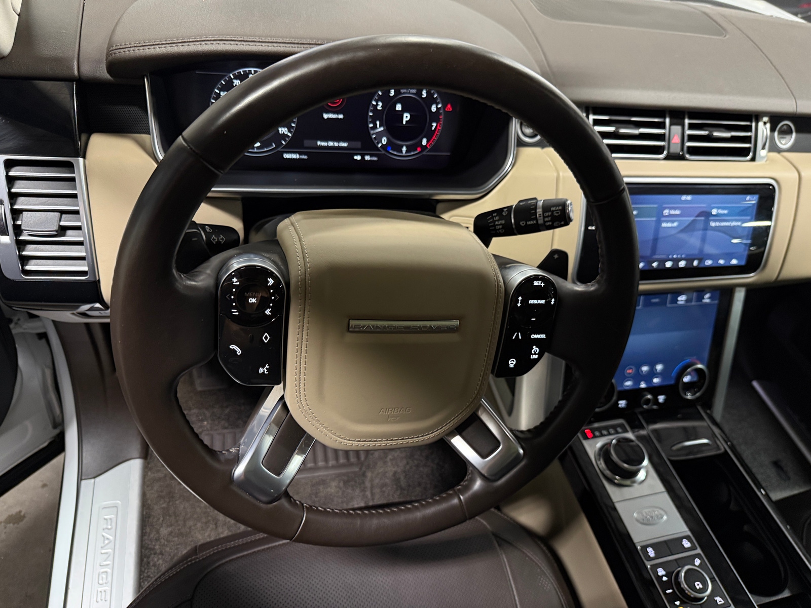 Thumbnail: 2018 Land Rover Range Rover - 4