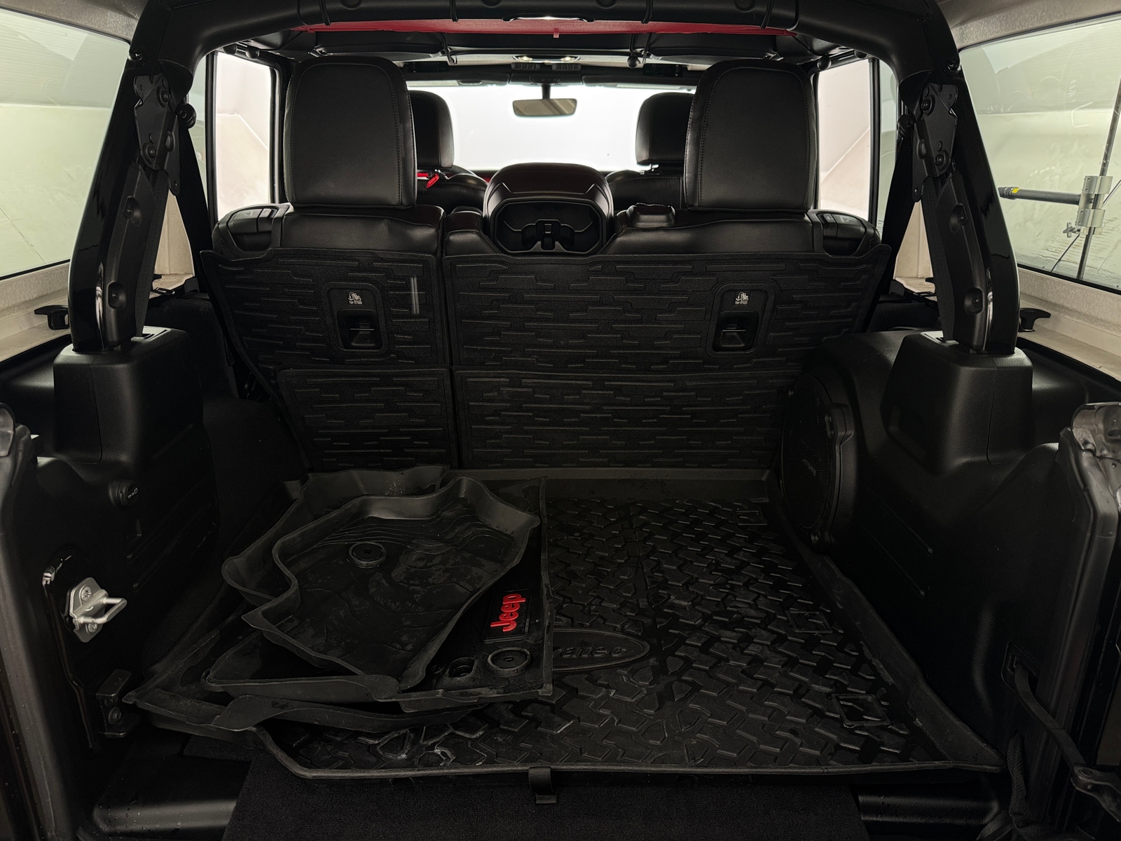 Thumbnail: 2020 Jeep Wrangler - 6