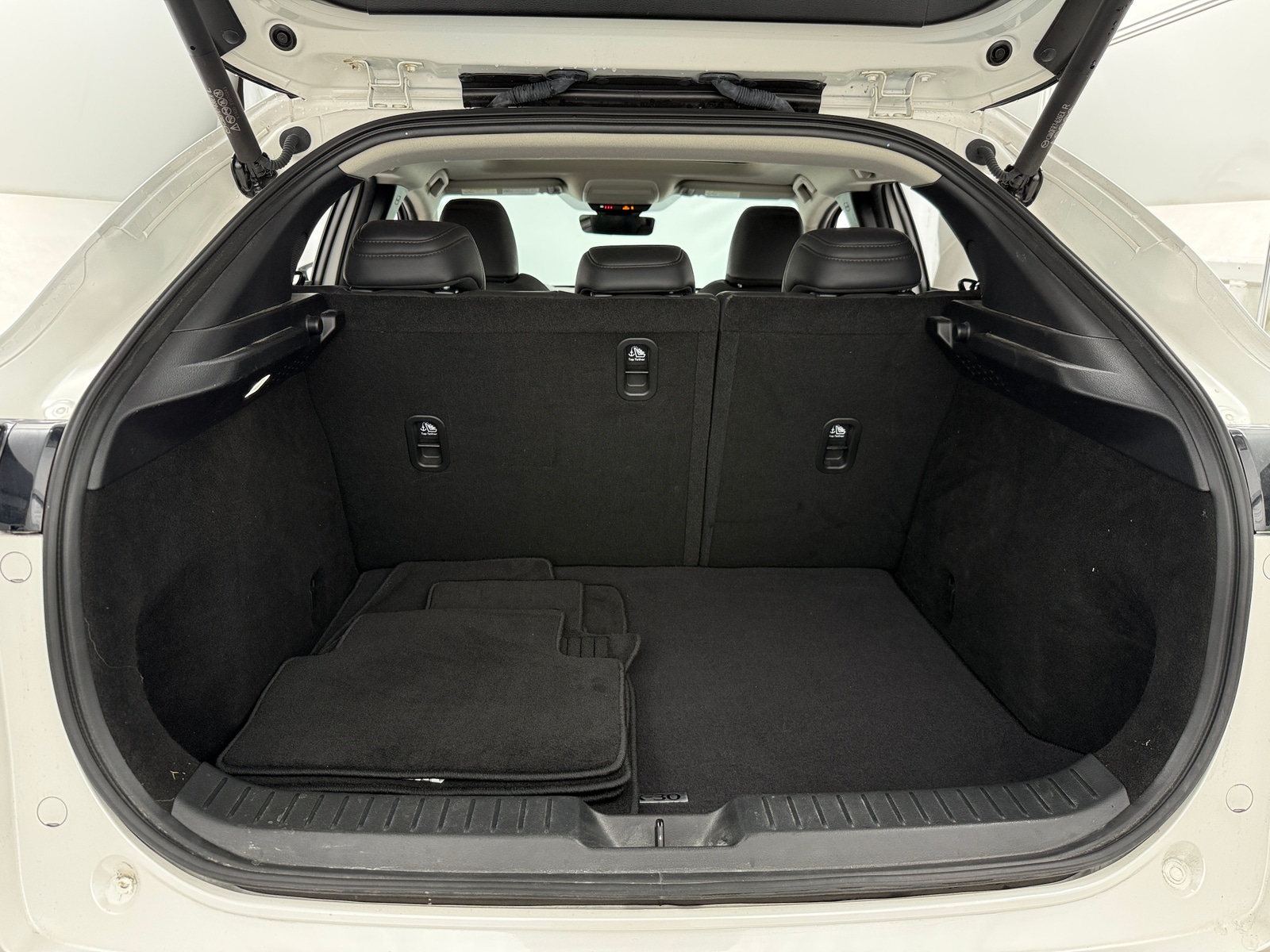 Thumbnail: 2023 Mazda CX-30 - 6