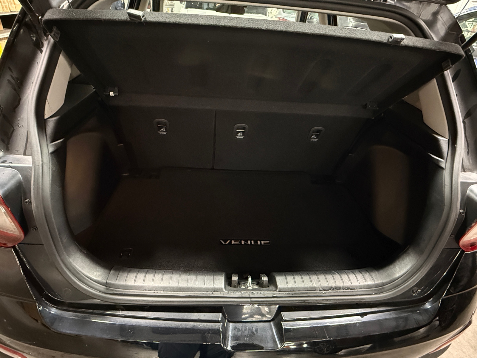 Thumbnail: 2021 Hyundai Venue - 7