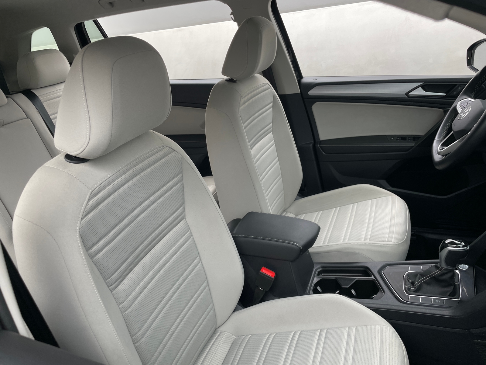 Thumbnail: 2024 Volkswagen Tiguan - 2