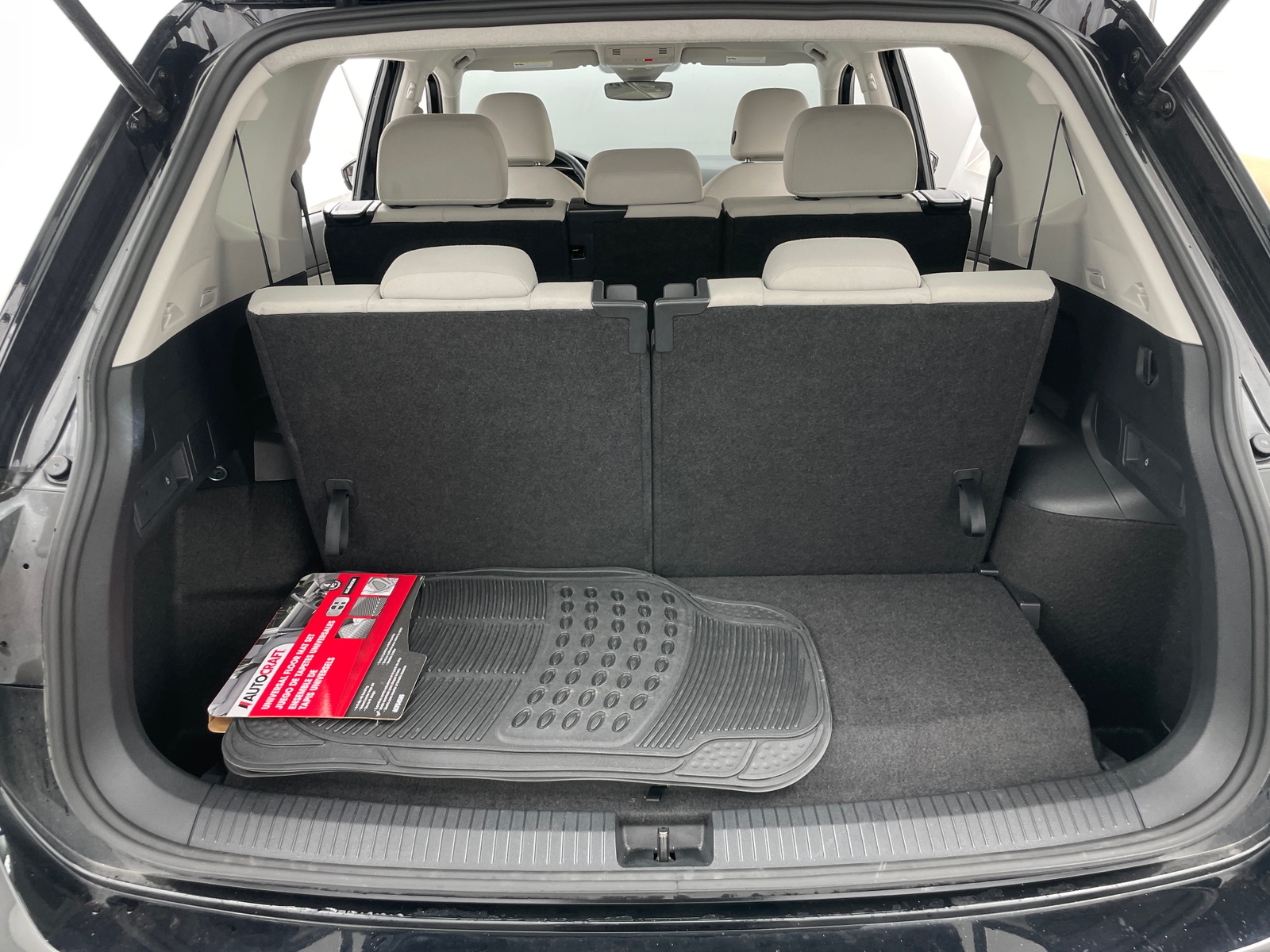 Thumbnail: 2024 Volkswagen Tiguan - 7