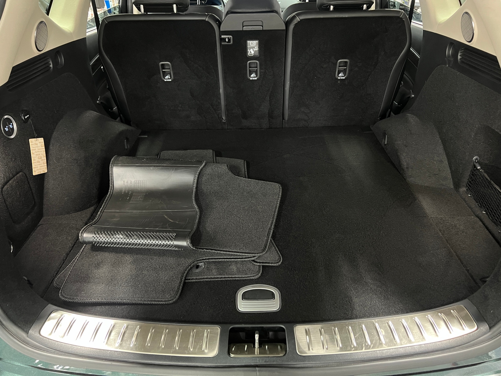 Thumbnail: 2023 Genesis GV80 - 6