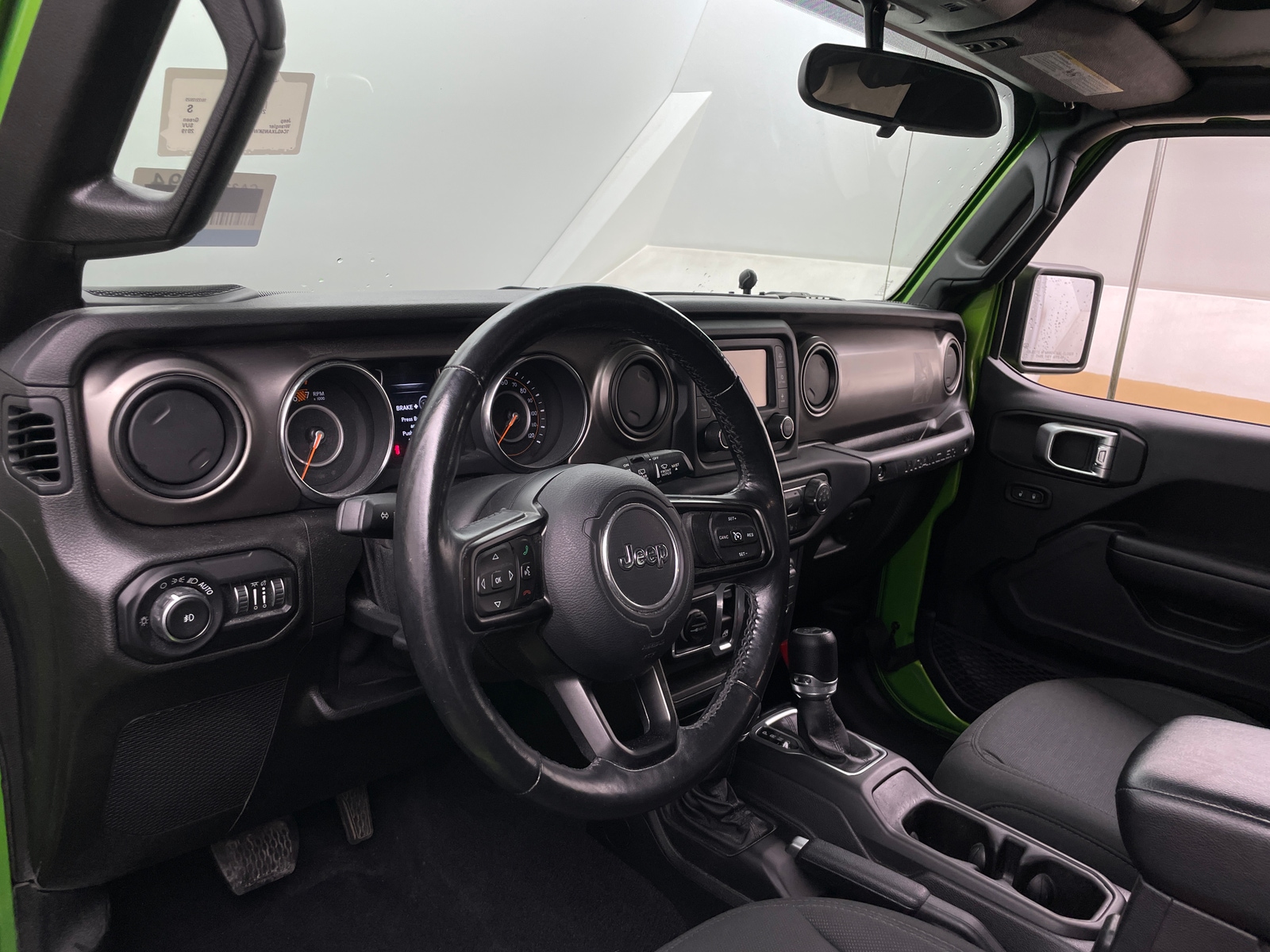 Thumbnail: 2019 Jeep Wrangler - 3