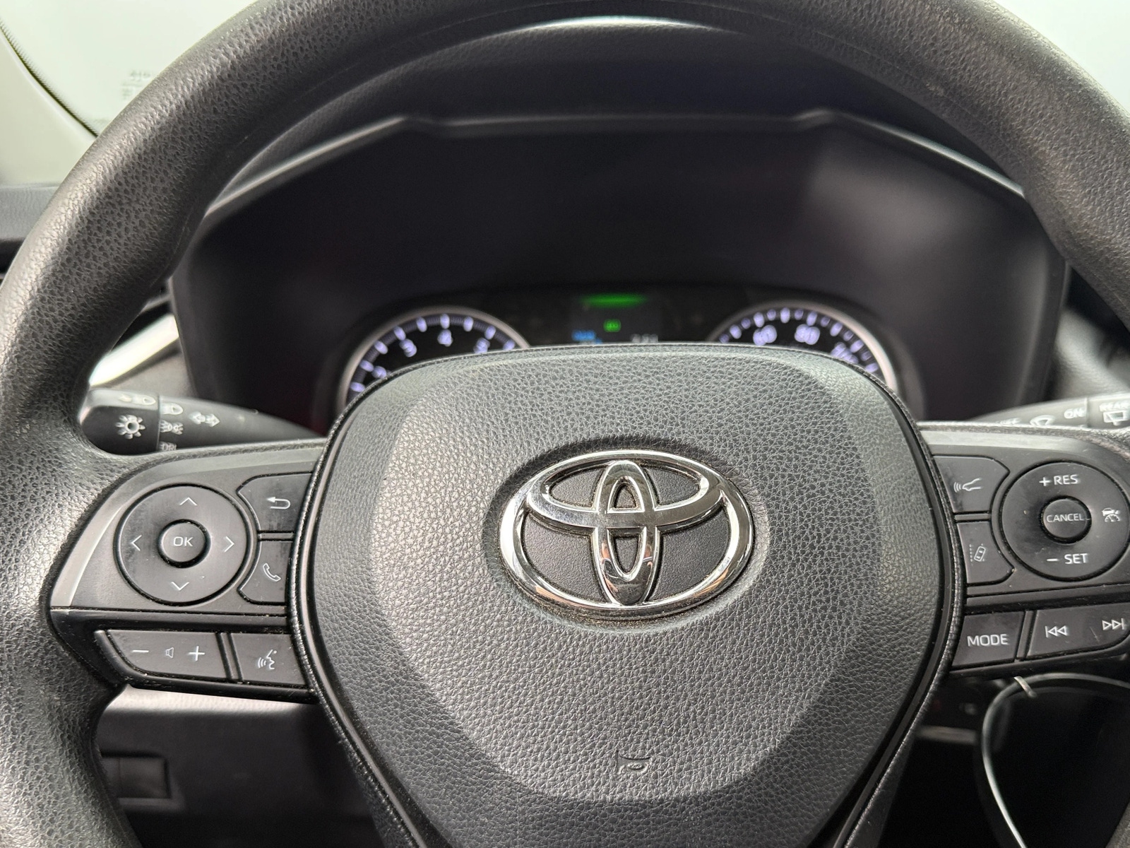 Thumbnail: 2021 Toyota RAV4 - 5