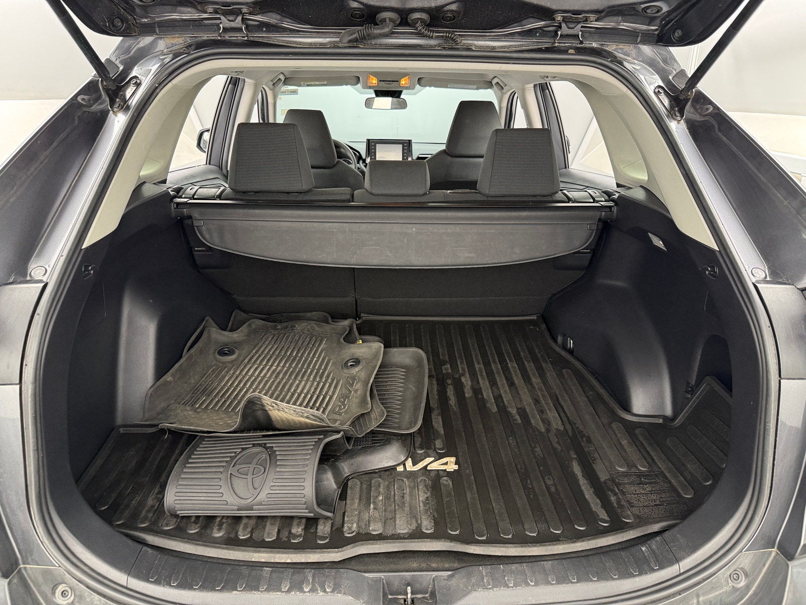 Thumbnail: 2021 Toyota RAV4 - 7