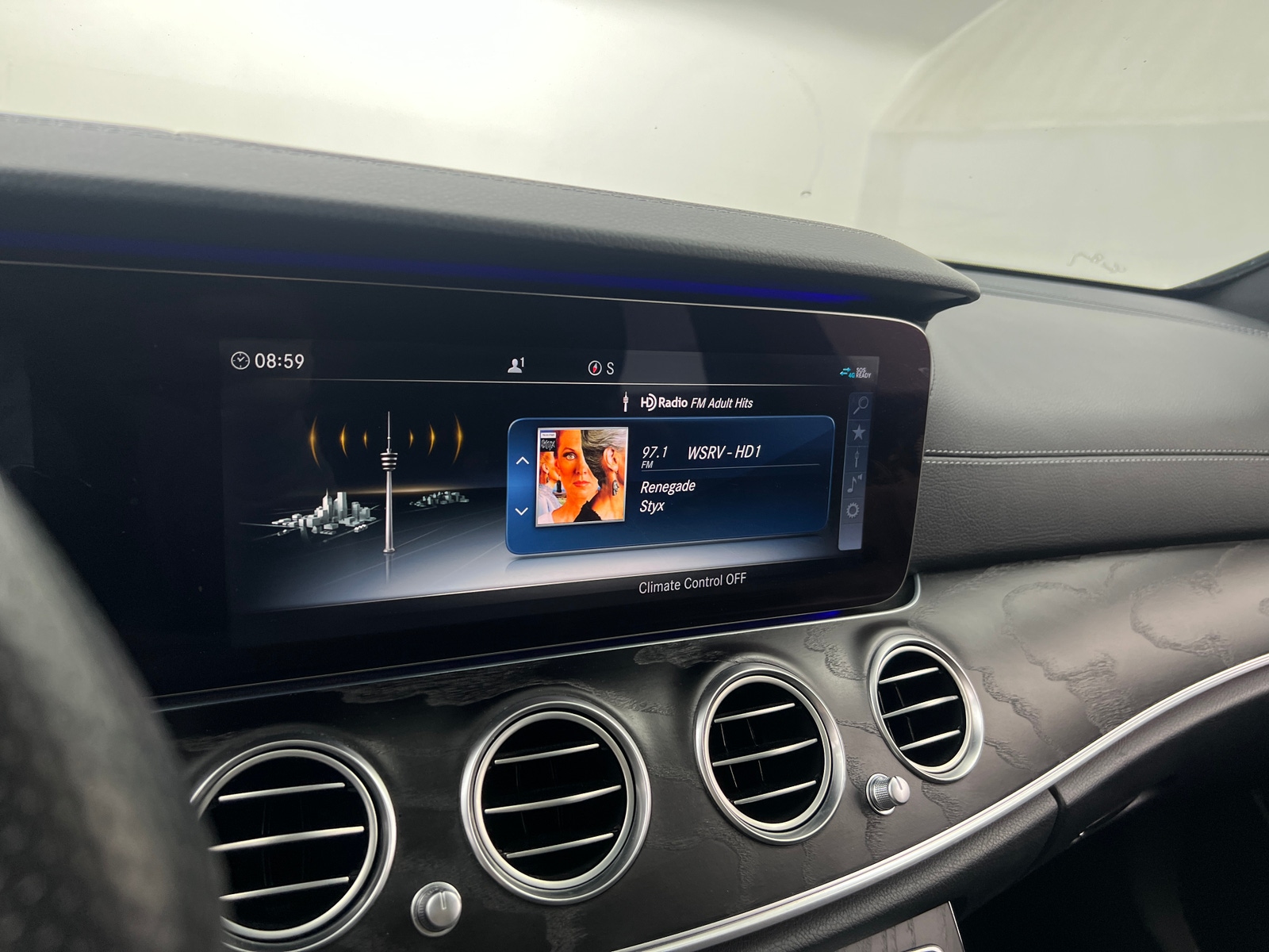 Thumbnail: 2019 Mercedes-Benz E-Class - 3