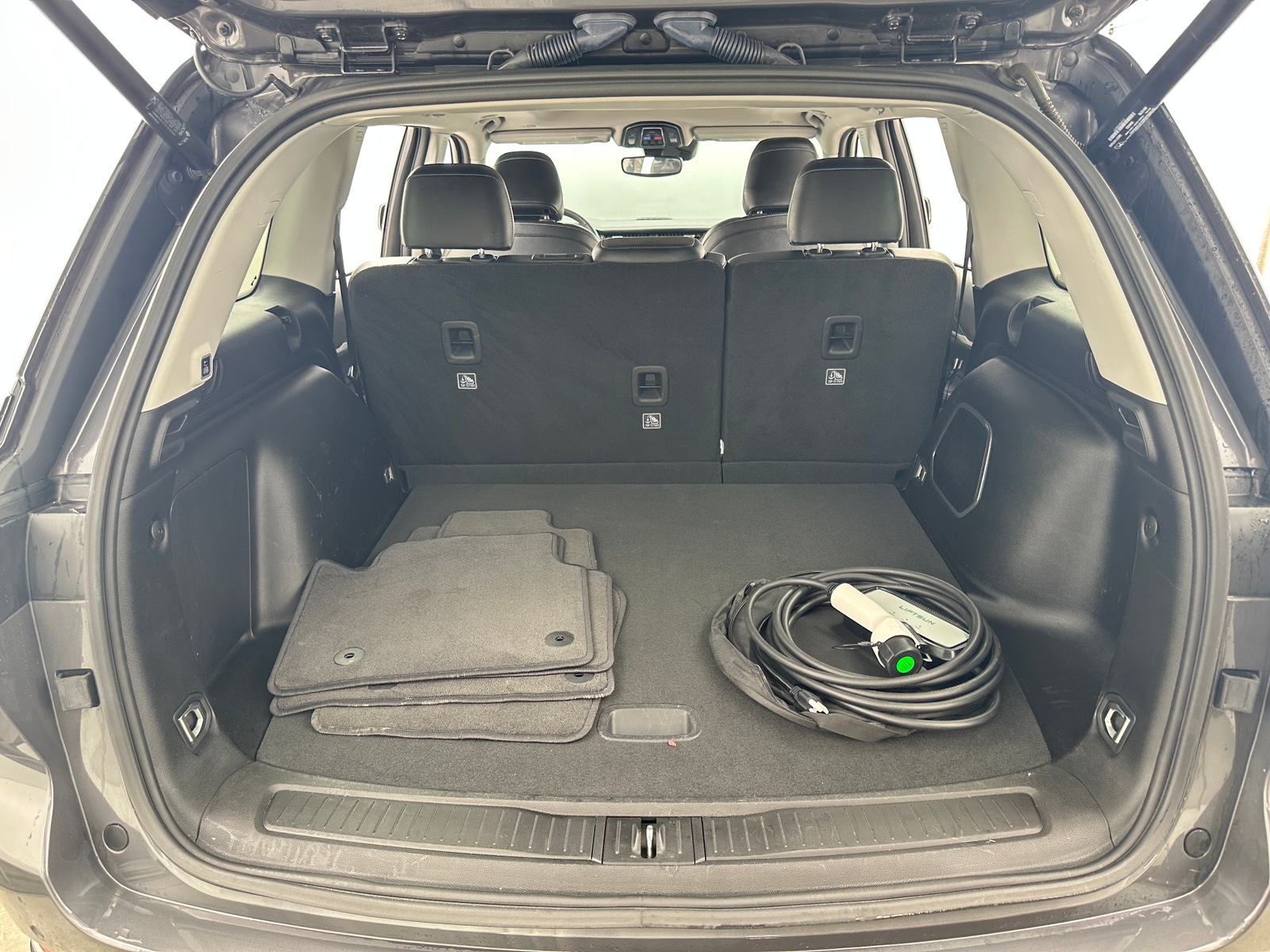 Thumbnail: 2024 Jeep Grand Cherokee - 6