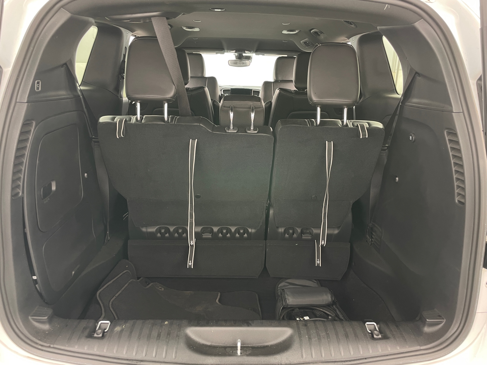 Thumbnail: 2023 Chrysler Pacifica - 6