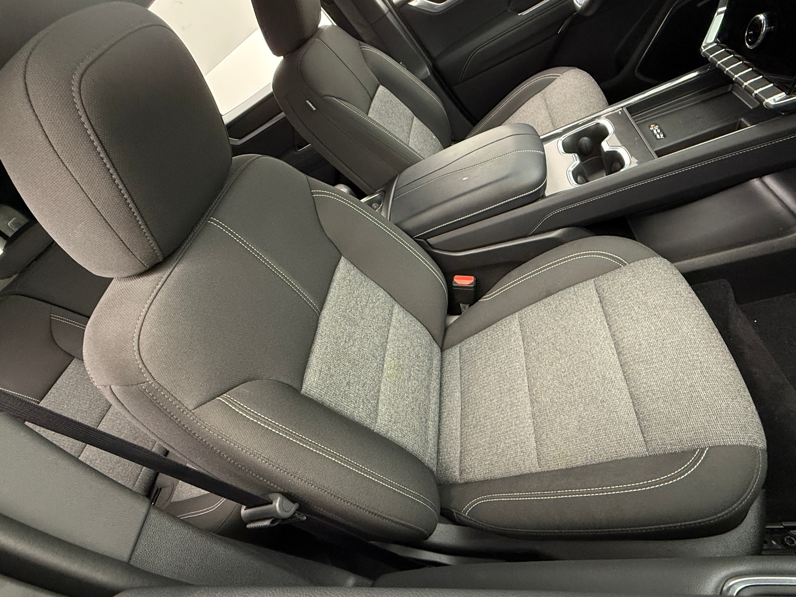 Thumbnail: 2025 GMC Acadia - 2