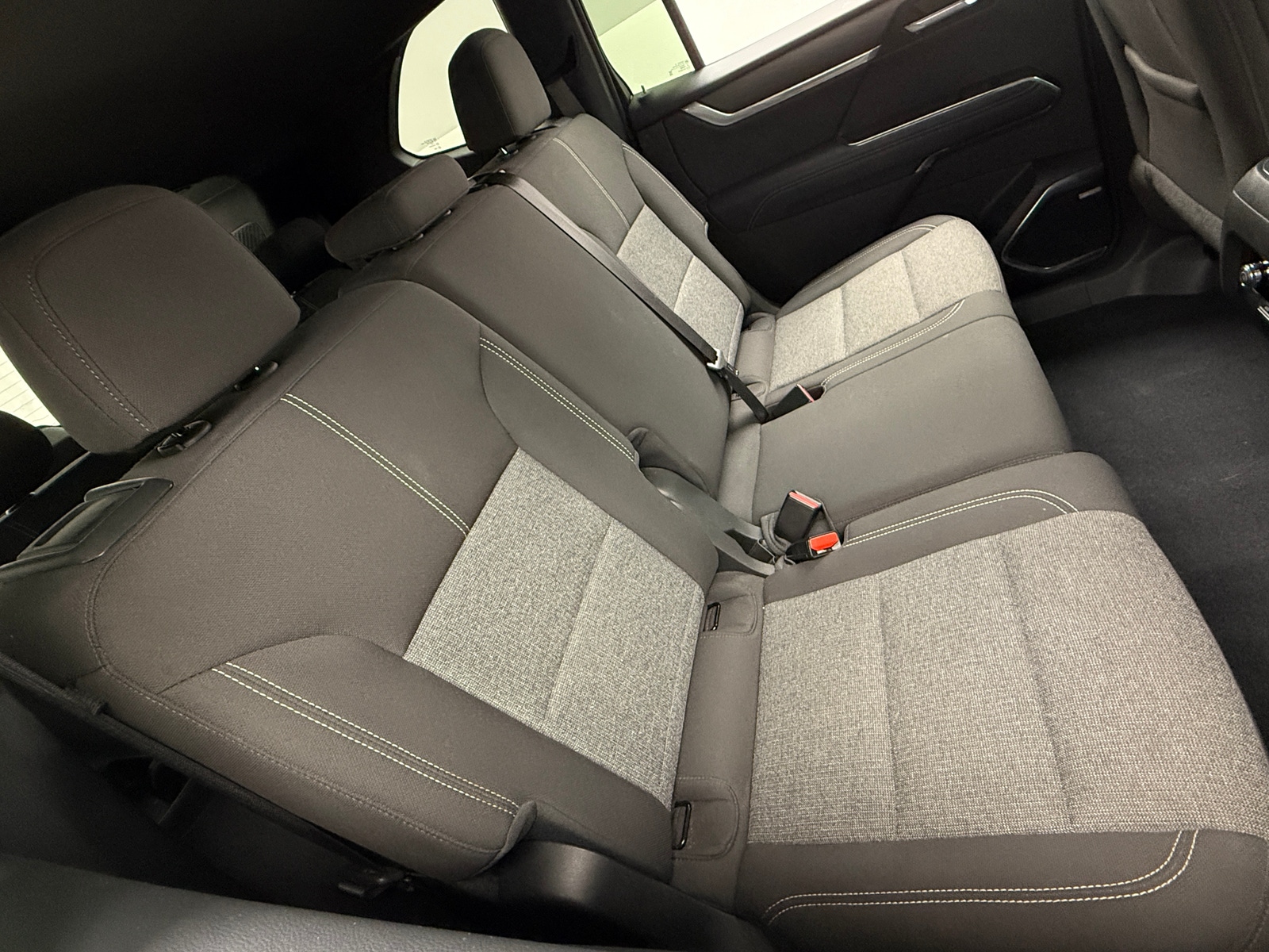 Thumbnail: 2025 GMC Acadia - 6