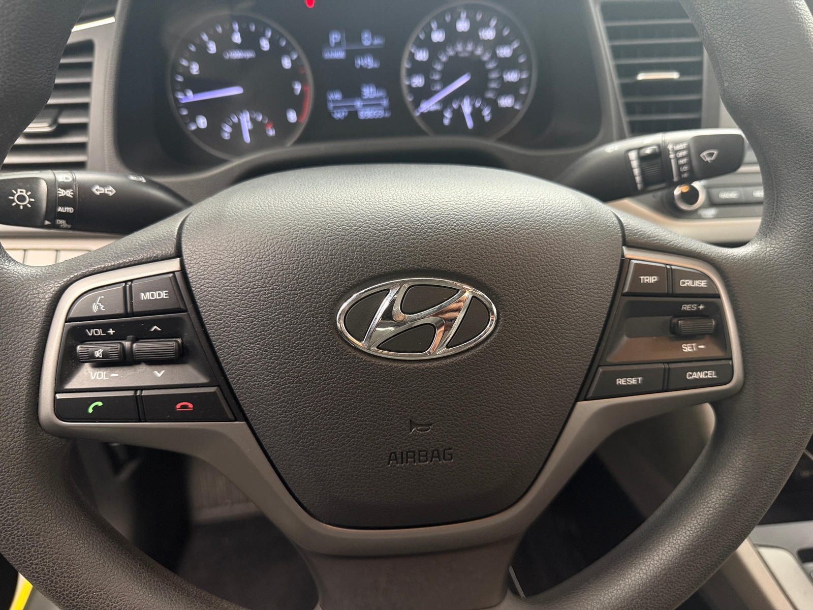 Thumbnail: 2017 Hyundai Elantra - 5