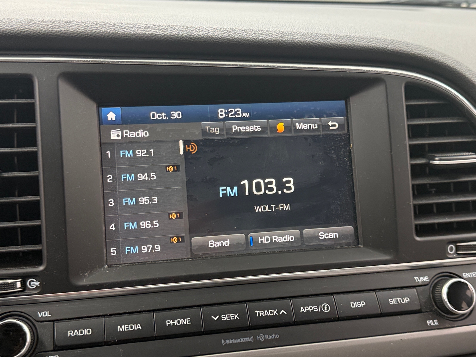 Thumbnail: 2017 Hyundai Elantra - 4