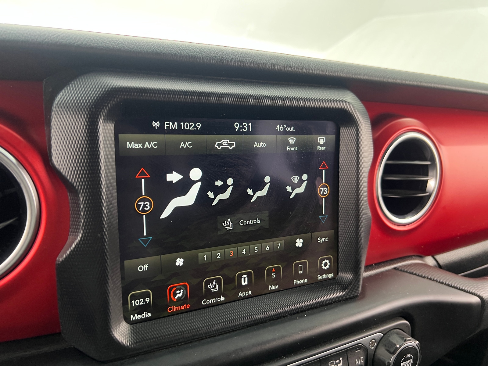 Thumbnail: 2021 Jeep Gladiator - 3