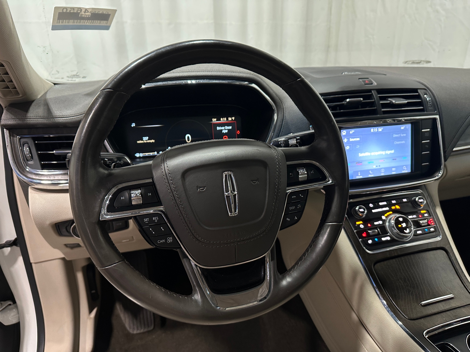 Thumbnail: 2020 Lincoln Continental - 4