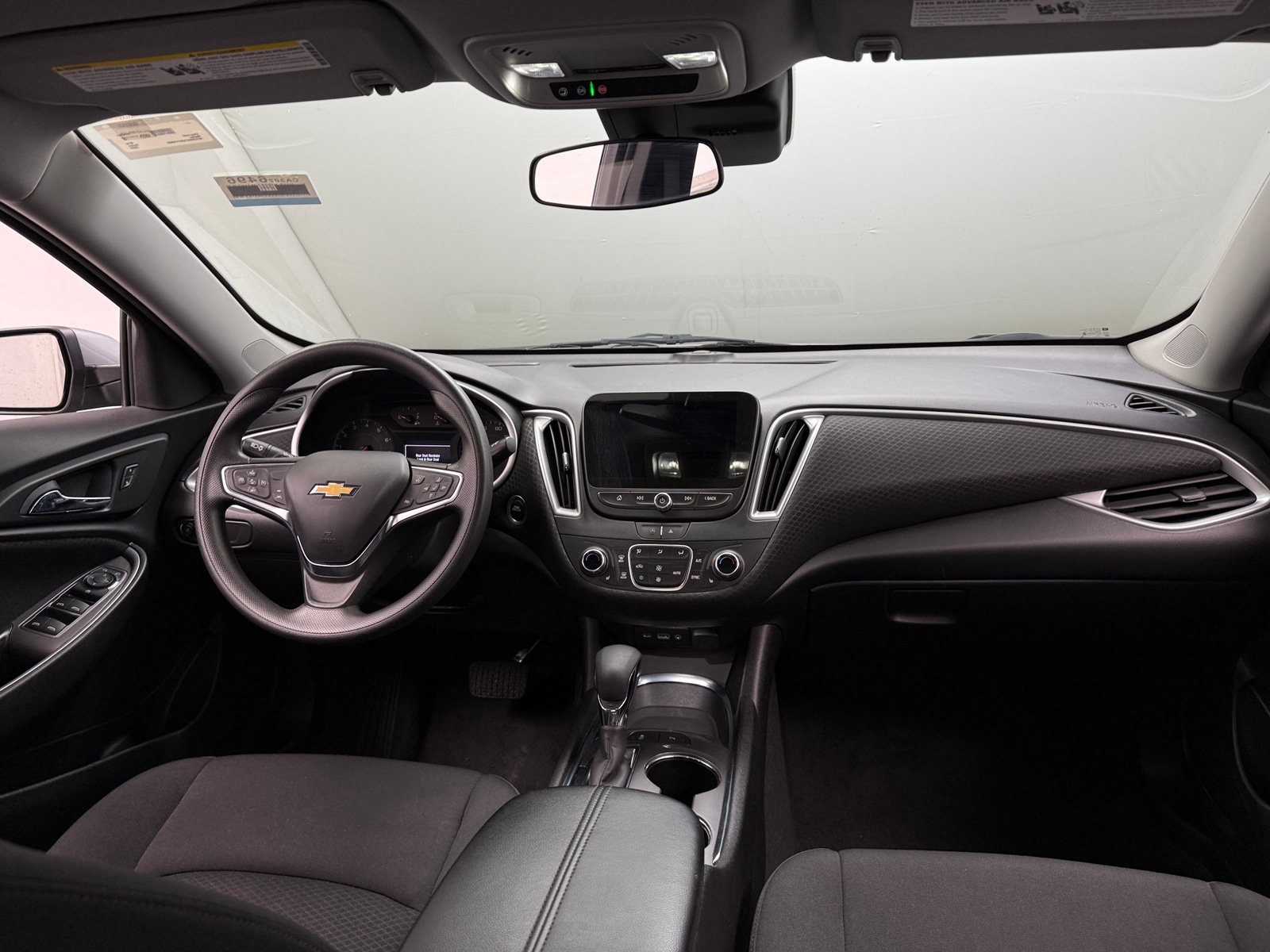 Thumbnail: 2024 Chevrolet Malibu - 3