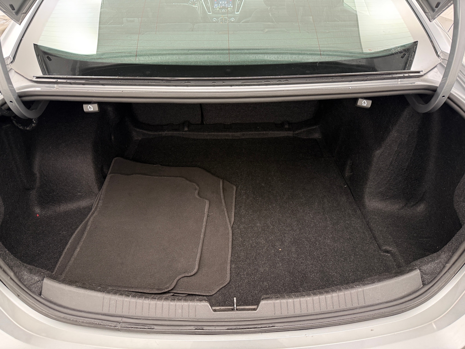 Thumbnail: 2024 Chevrolet Malibu - 7