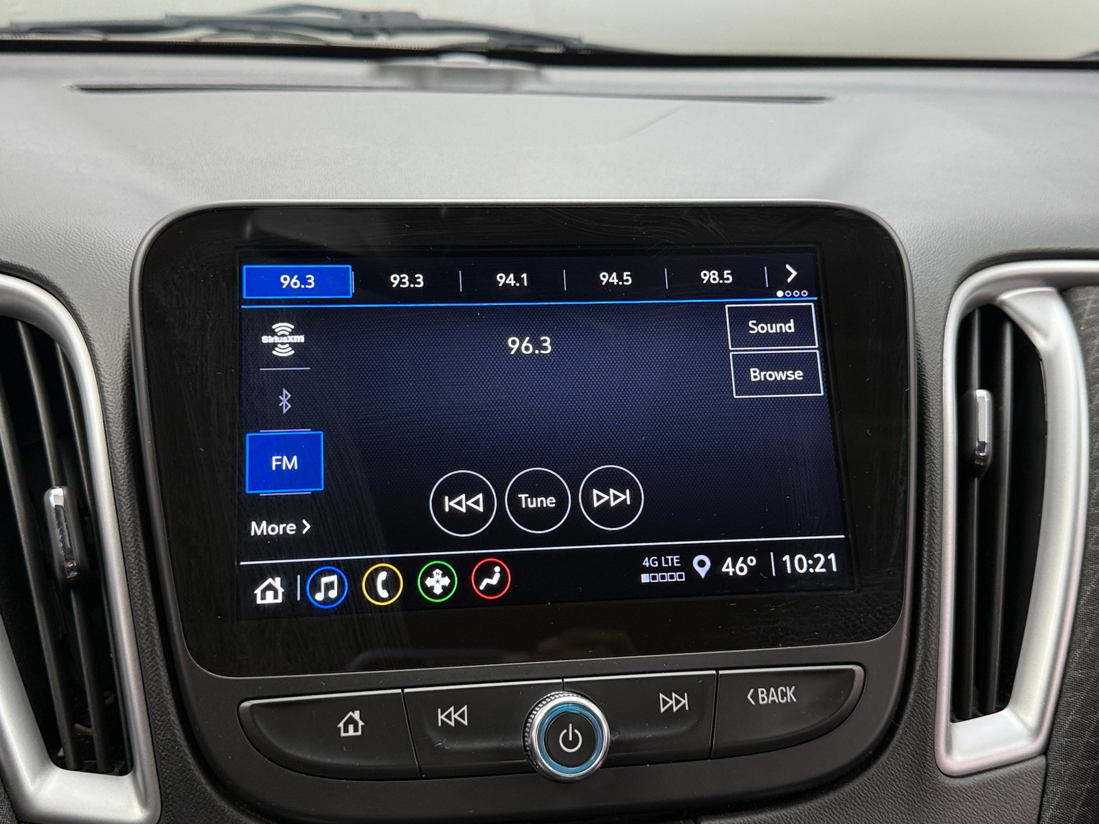 Thumbnail: 2024 Chevrolet Malibu - 4