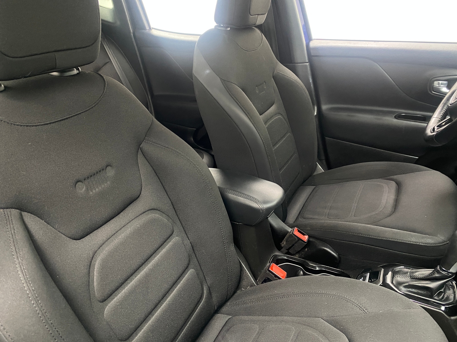 Thumbnail: 2017 Jeep Renegade - 2