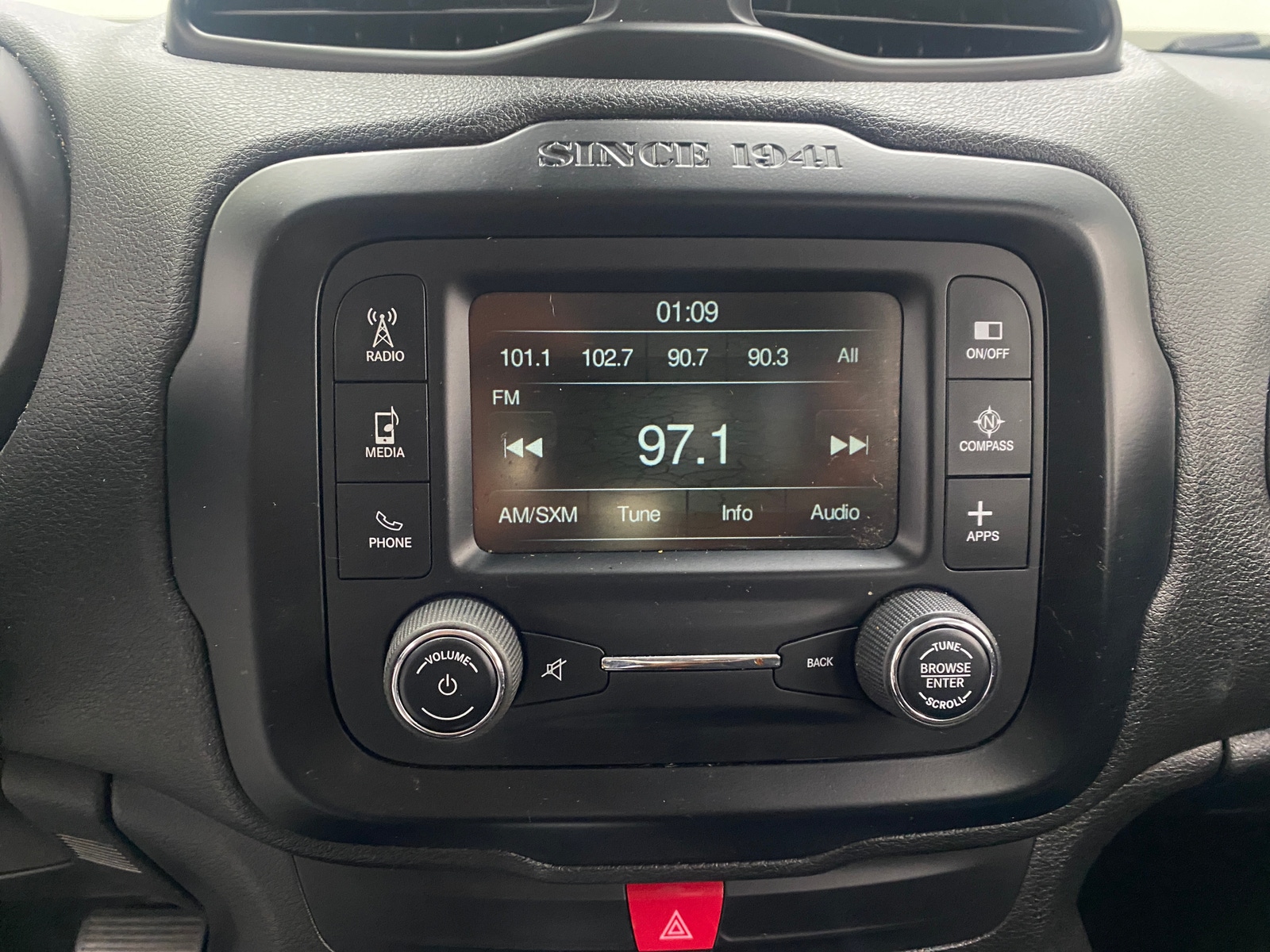 Thumbnail: 2017 Jeep Renegade - 4