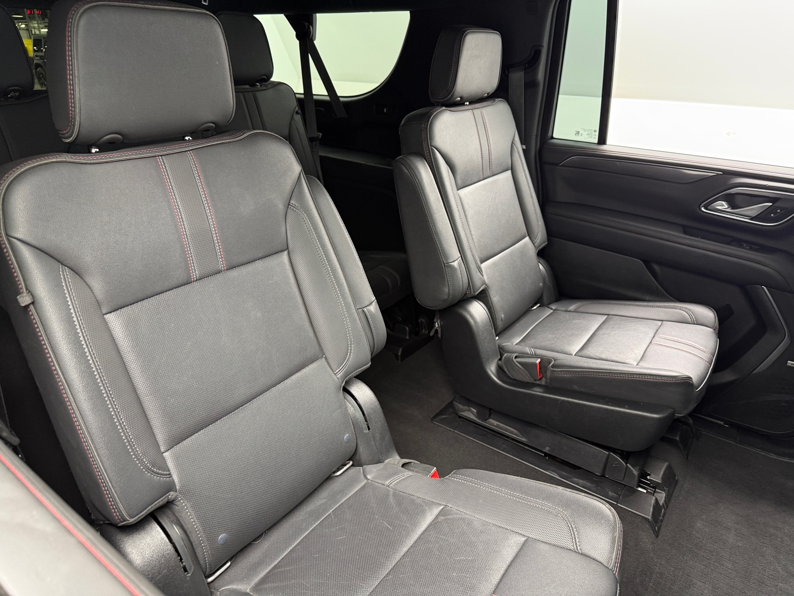 Thumbnail: 2022 Chevrolet Suburban - 6