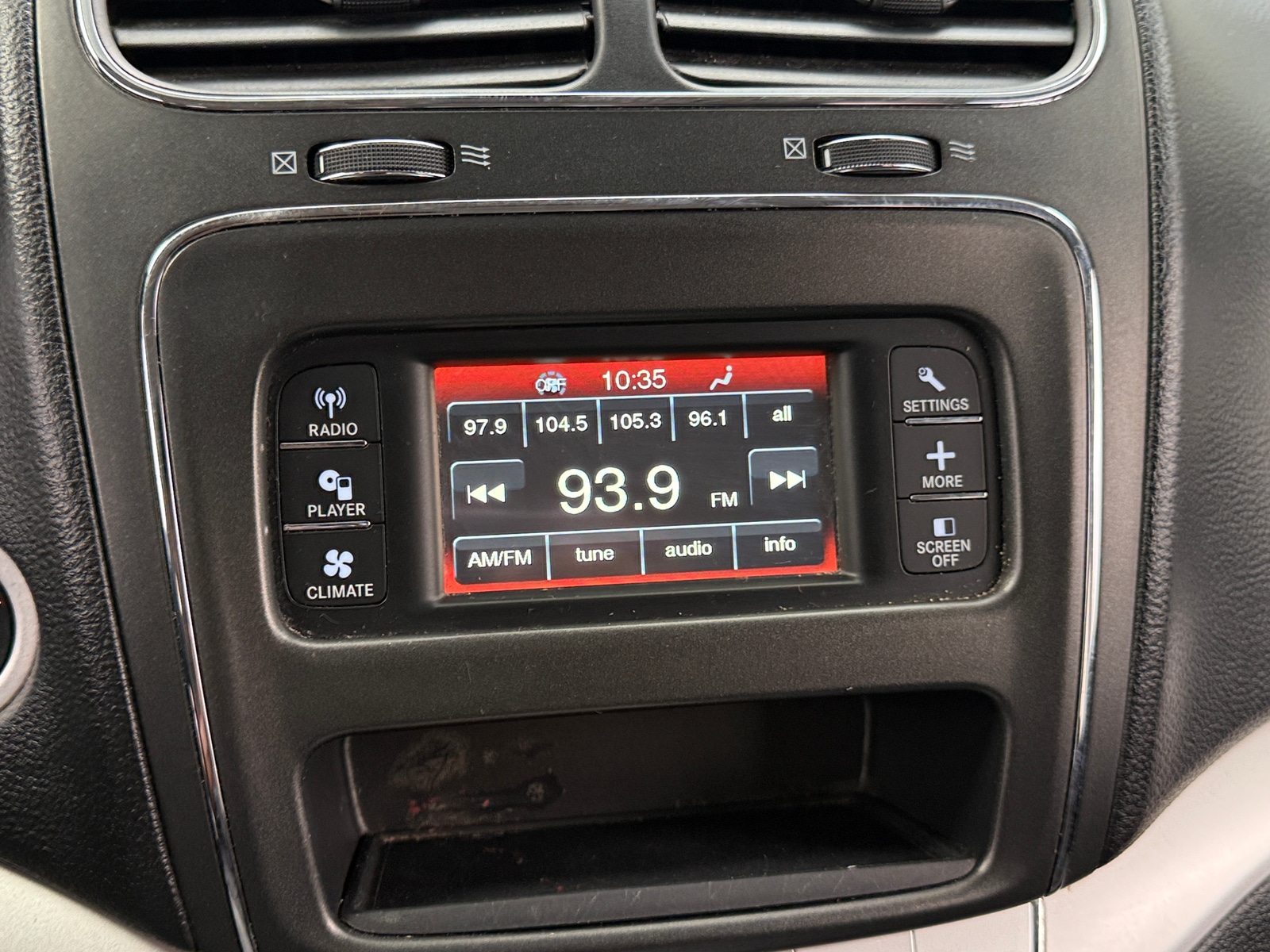 Thumbnail: 2018 Dodge Journey - 4