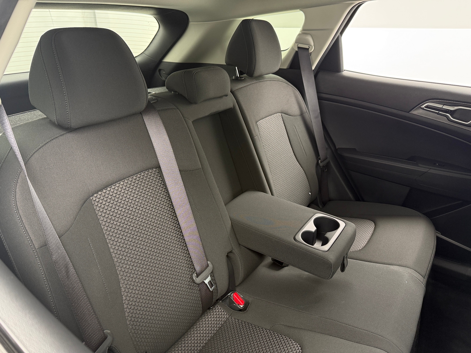 Thumbnail: 2023 Kia Sportage - 6