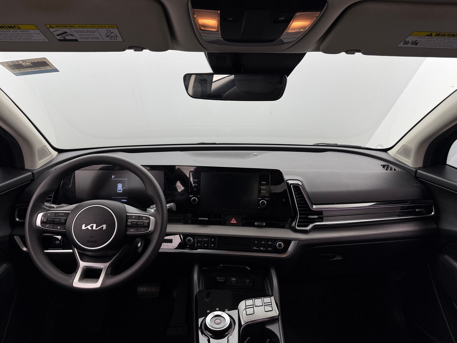 Thumbnail: 2023 Kia Sportage - 3