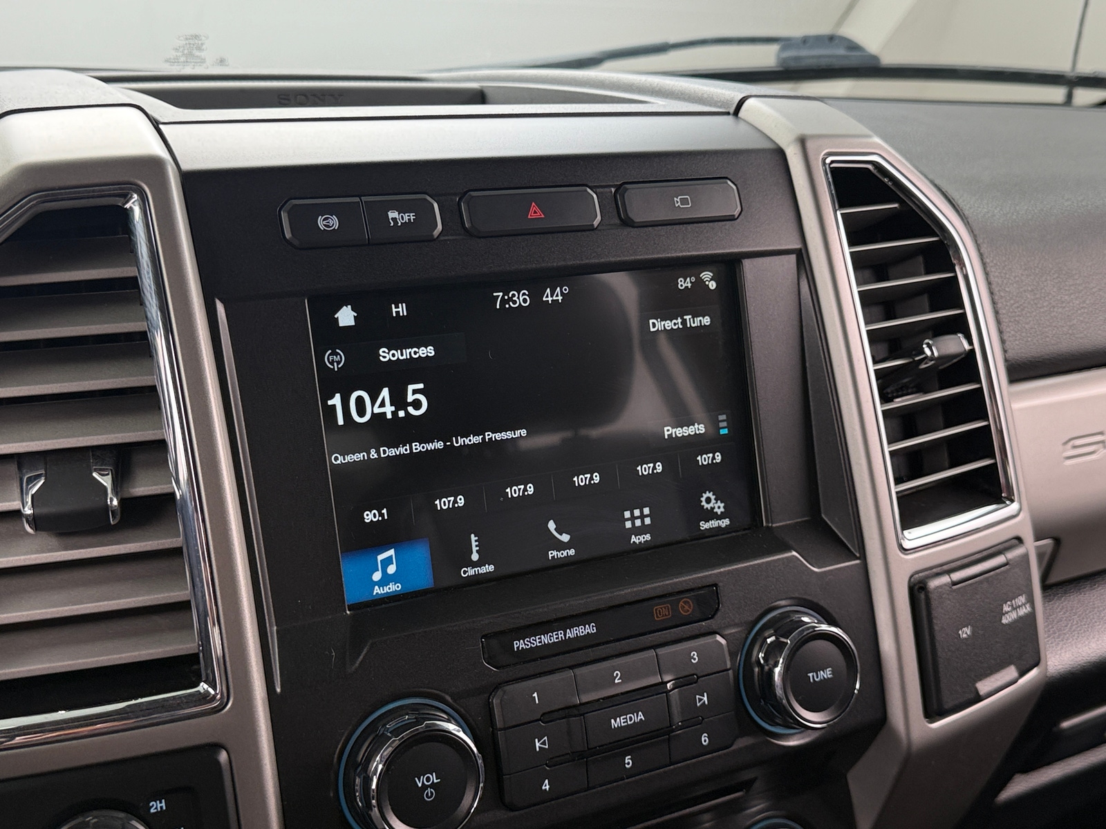 Thumbnail: 2017 Ford Econoline - 3