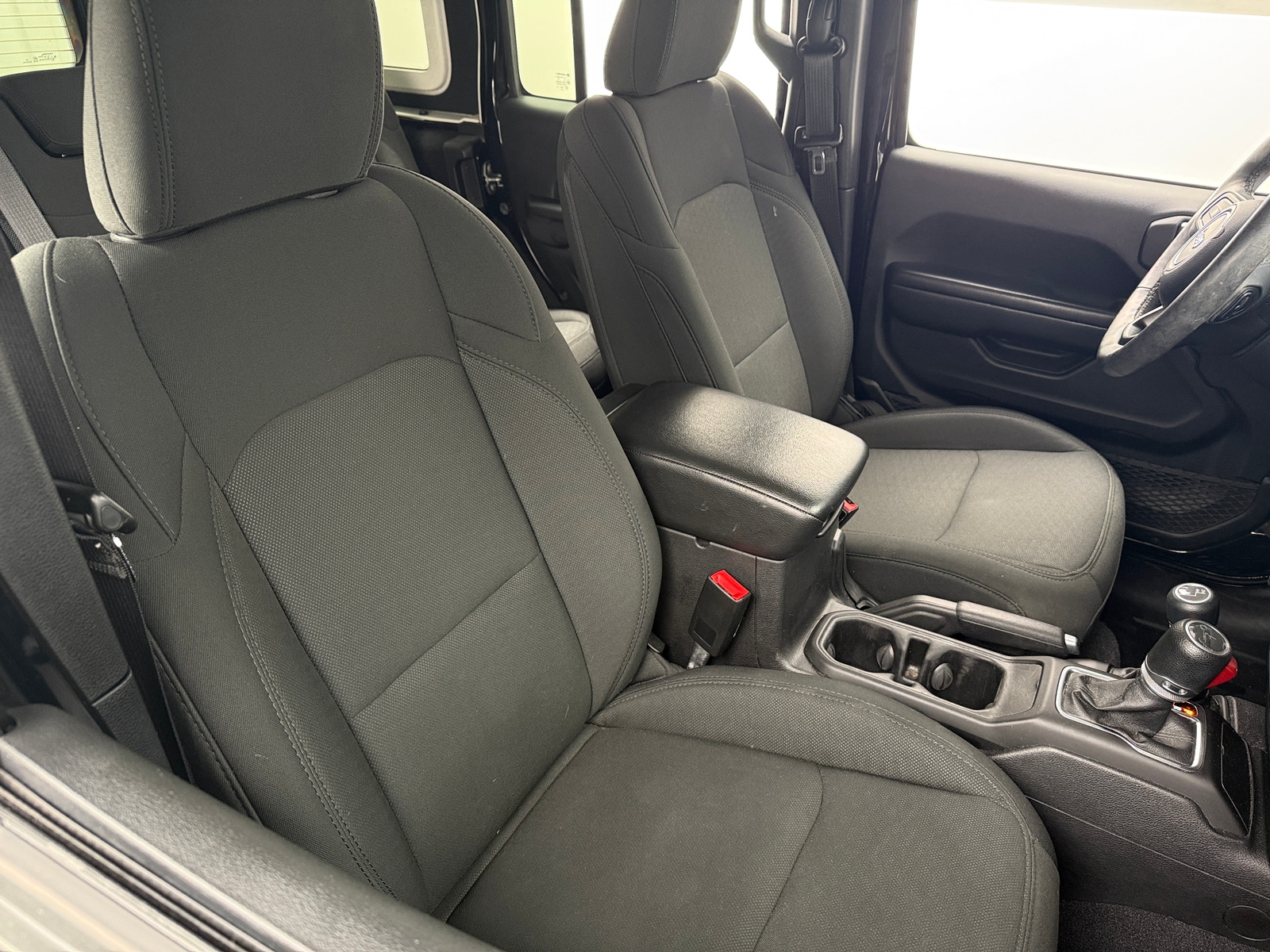 Thumbnail: 2019 Jeep Wrangler - 2