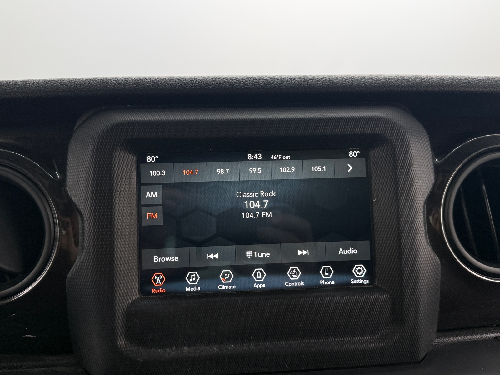 Thumbnail: 2019 Jeep Wrangler - 4