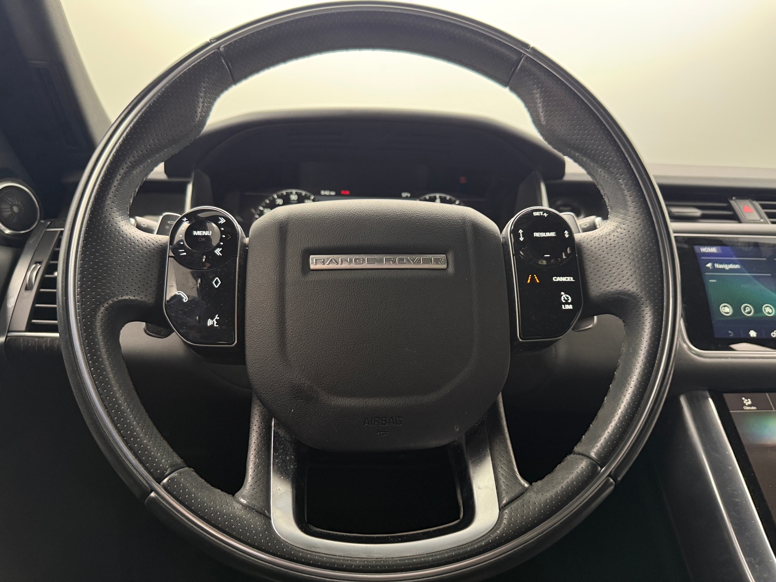 Thumbnail: 2019 Land Rover Range Rover Sport - 4