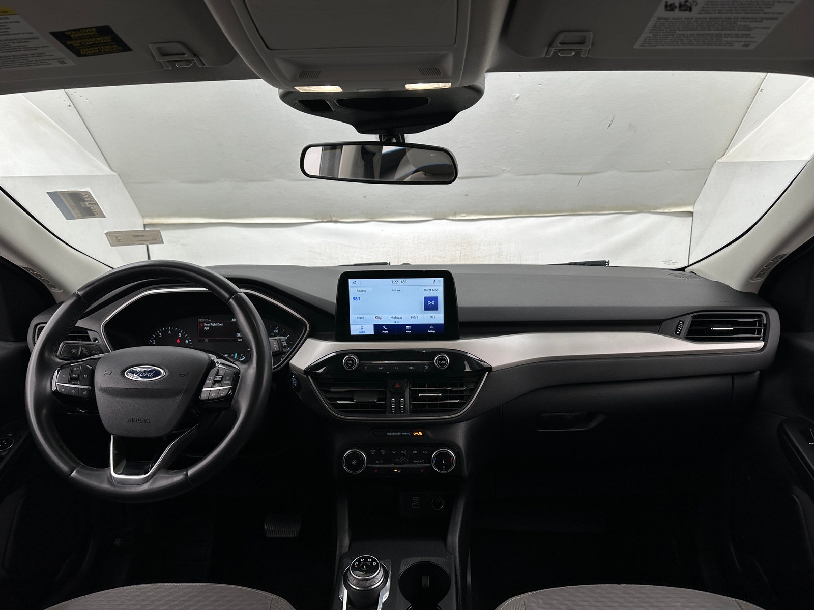 Thumbnail: 2022 Ford Escape - 3