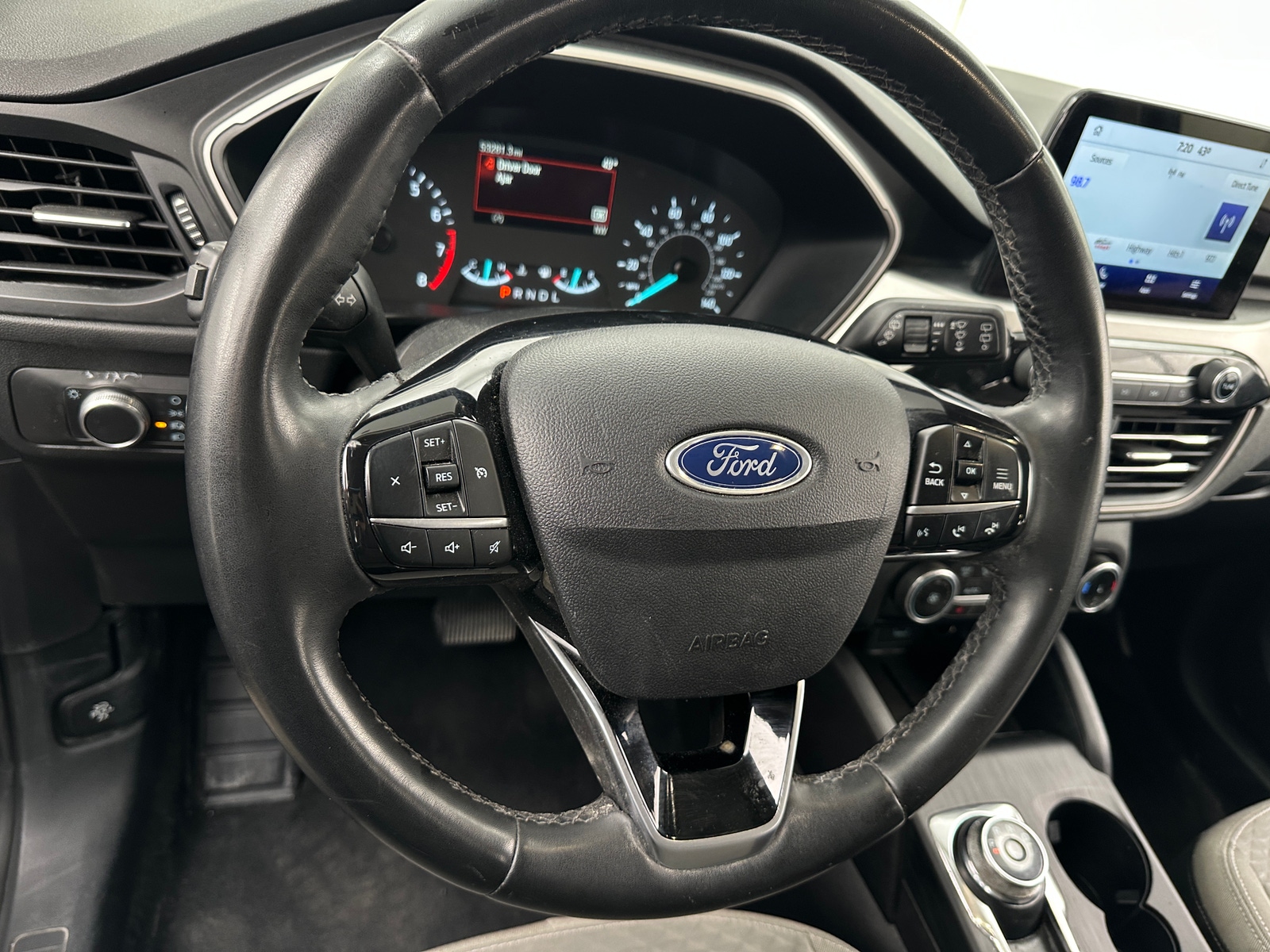 Thumbnail: 2022 Ford Escape - 5