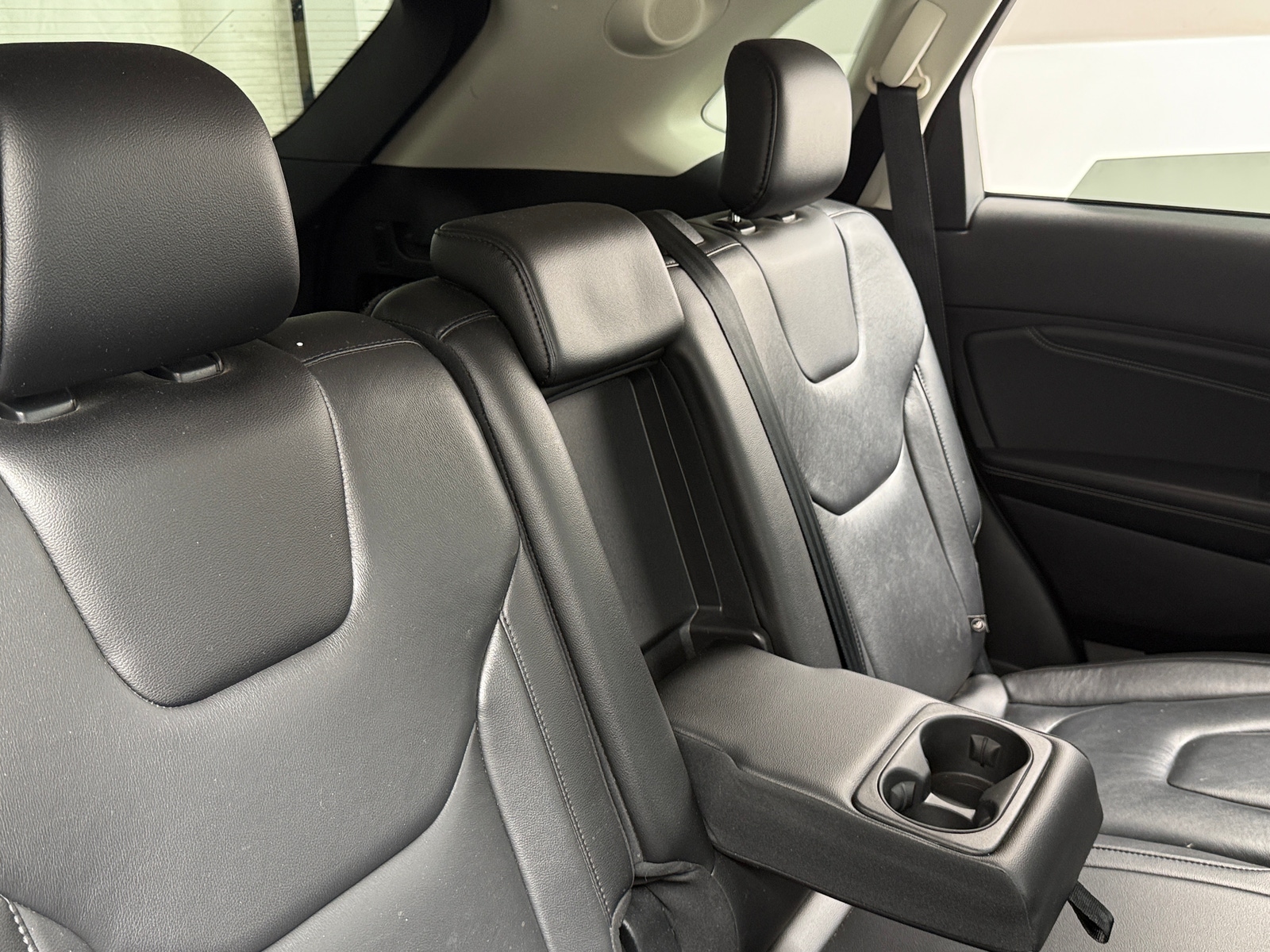 Thumbnail: 2020 Ford Edge - 5