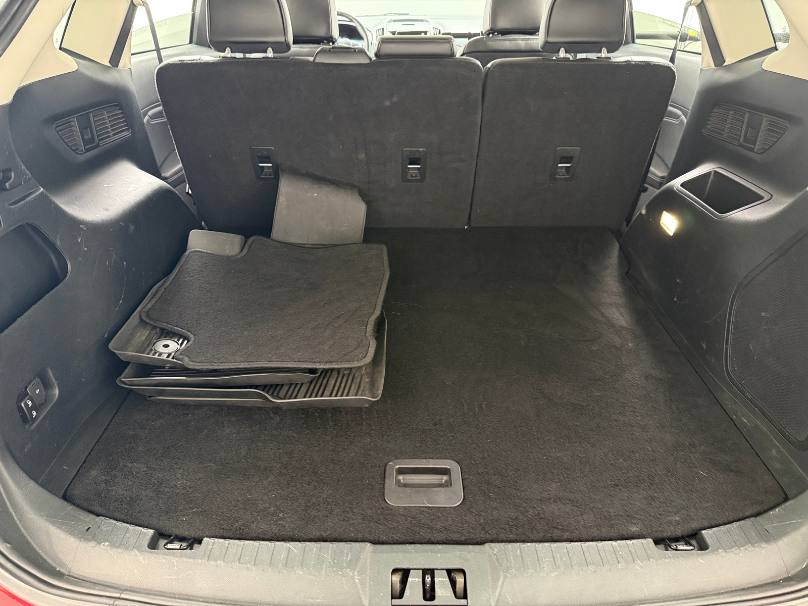 Thumbnail: 2020 Ford Edge - 6