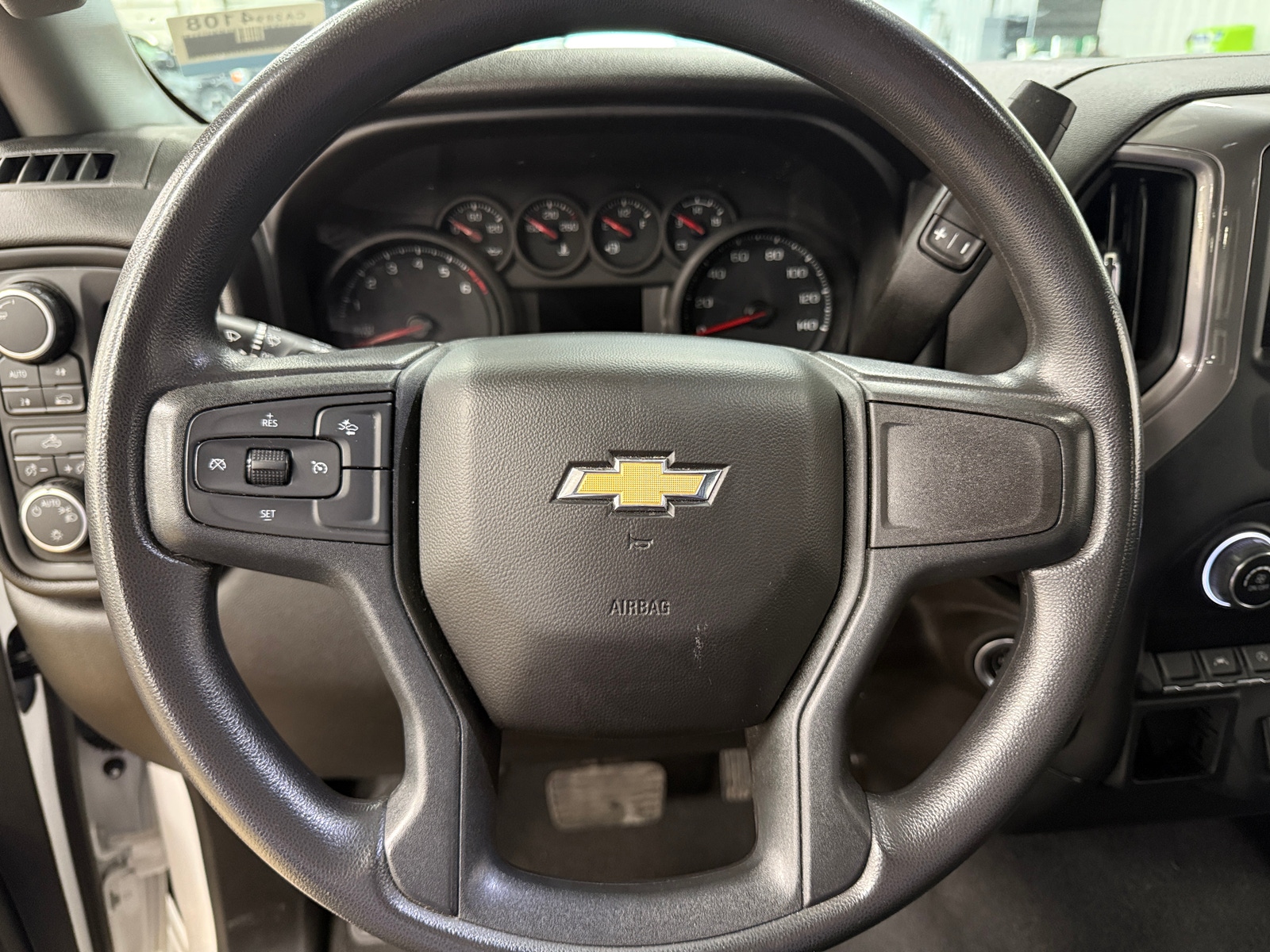 Thumbnail: 2022 Chevrolet Silverado 1500 - 5