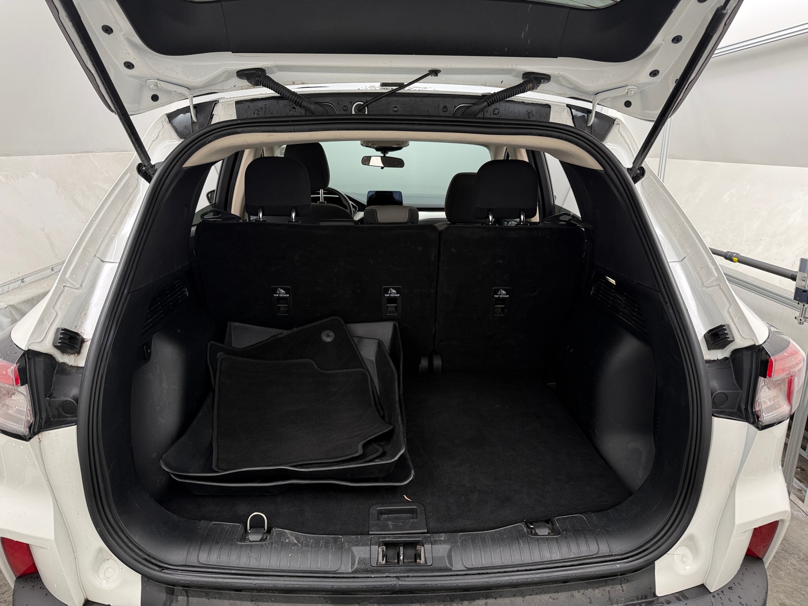 Thumbnail: 2020 Ford Escape - 7