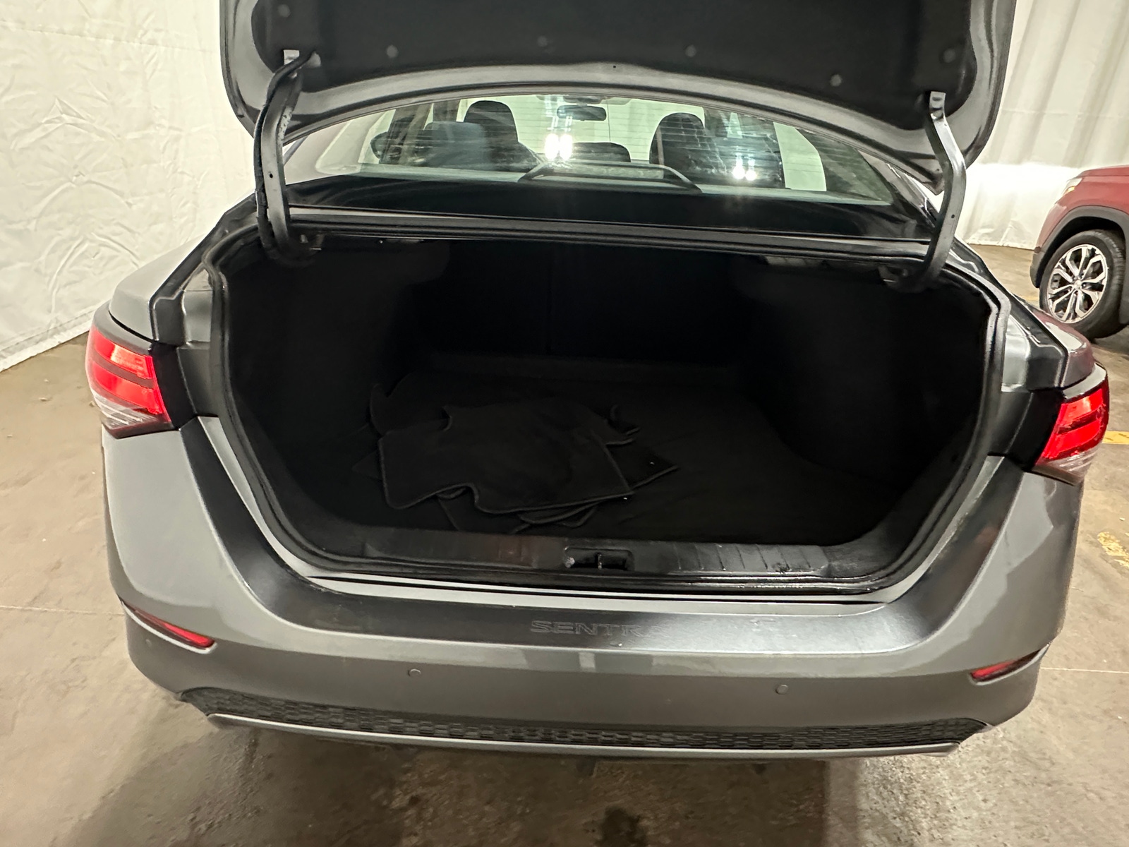 Thumbnail: 2022 Nissan Sentra - 7