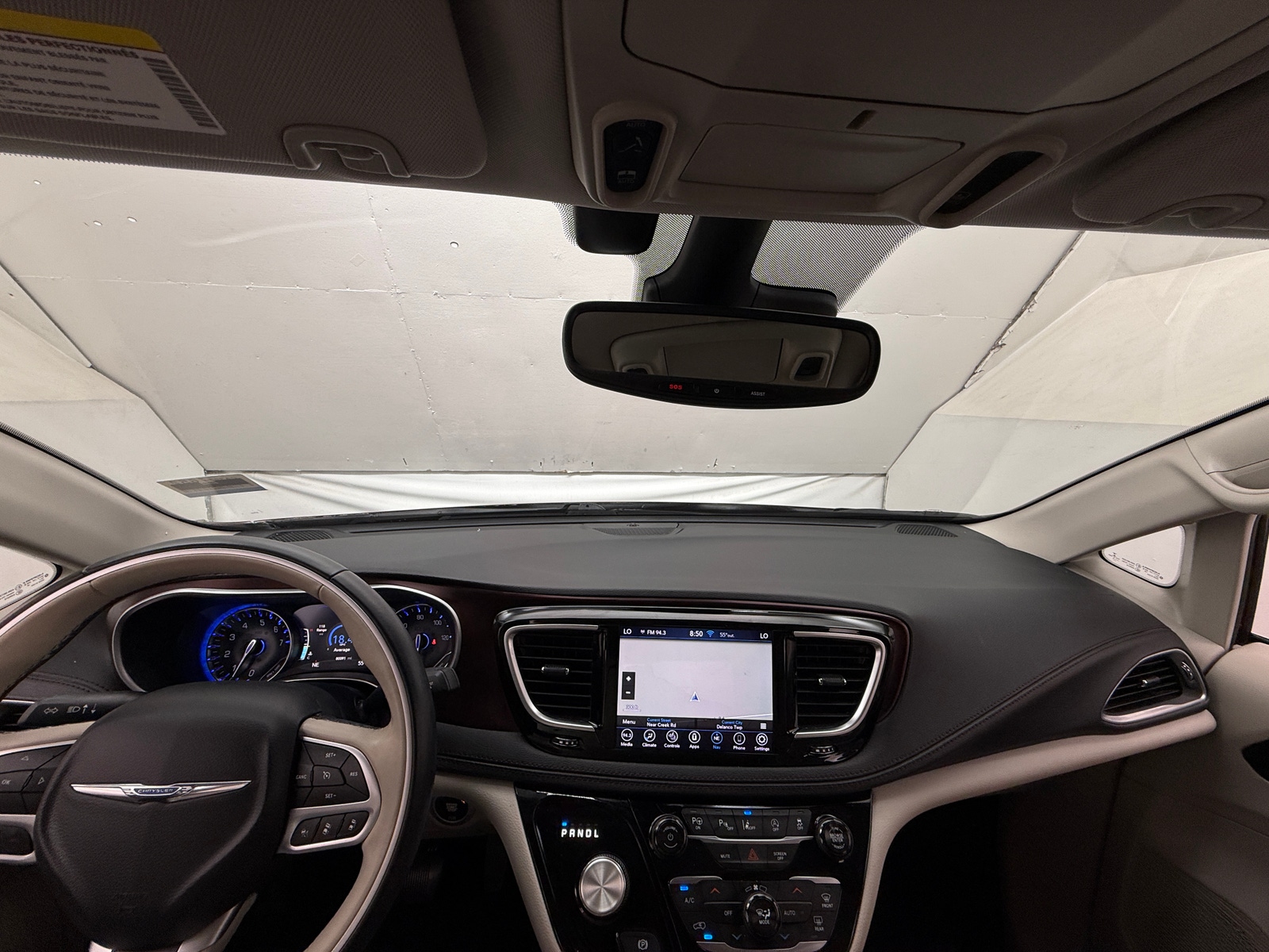 Thumbnail: 2018 Chrysler Pacifica - 3