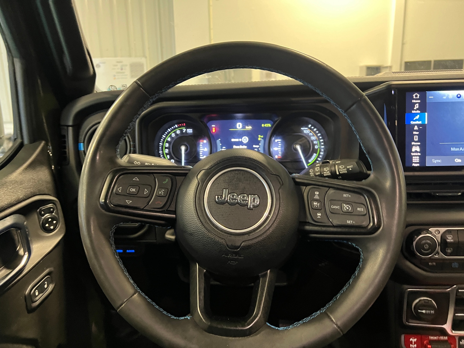 Thumbnail: 2024 Jeep Wrangler - 5