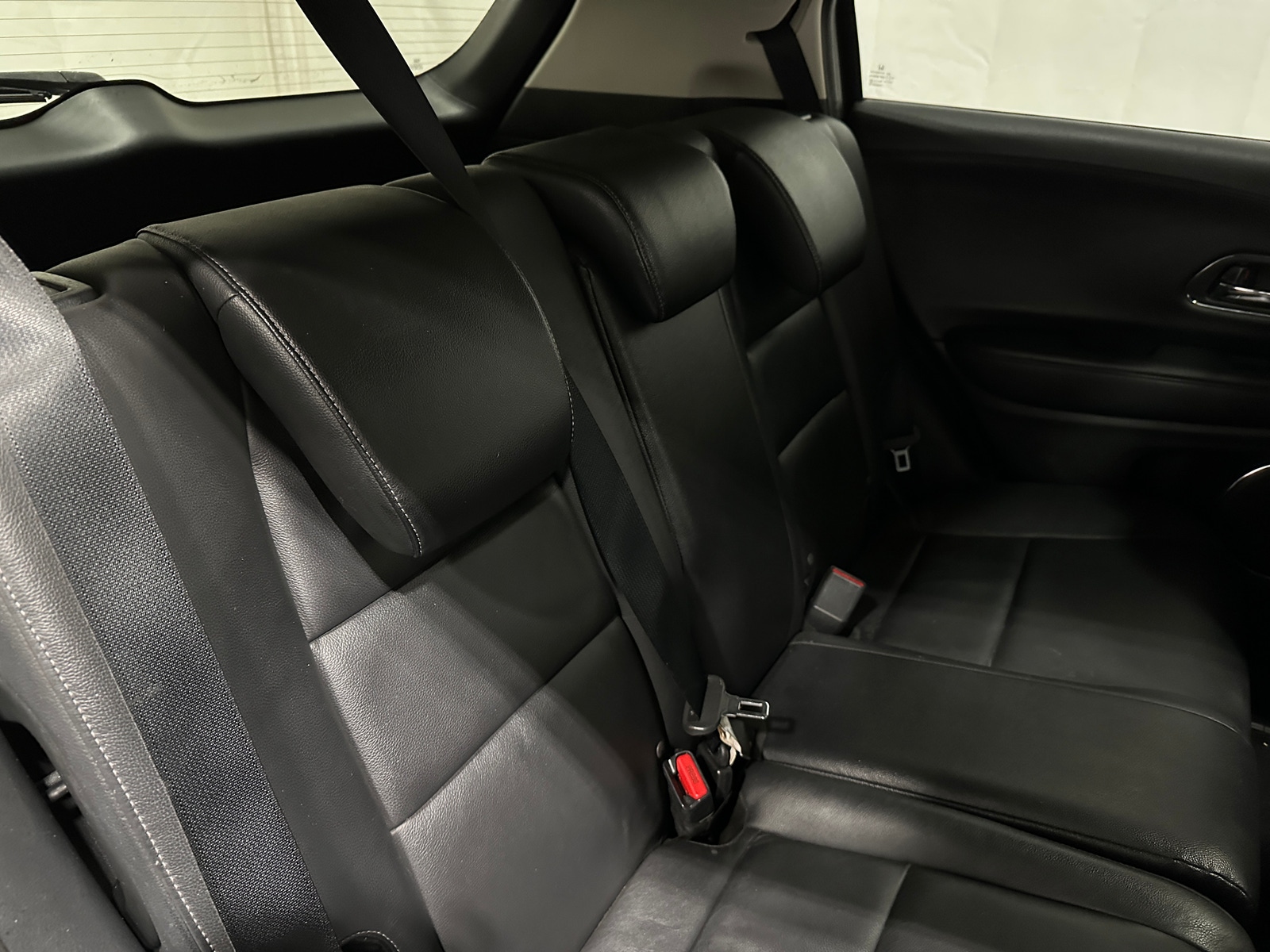 Thumbnail: 2016 Honda HR-V - 5