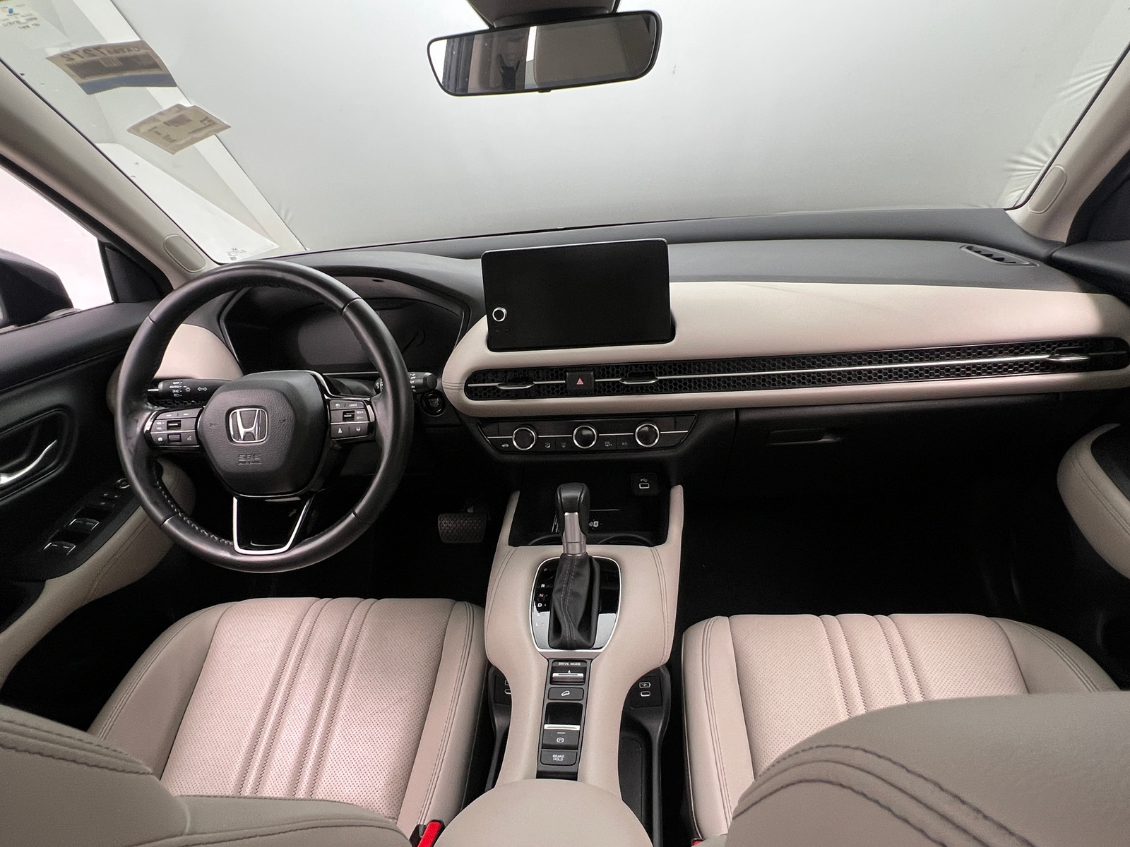 Thumbnail: 2025 Honda HR-V - 2